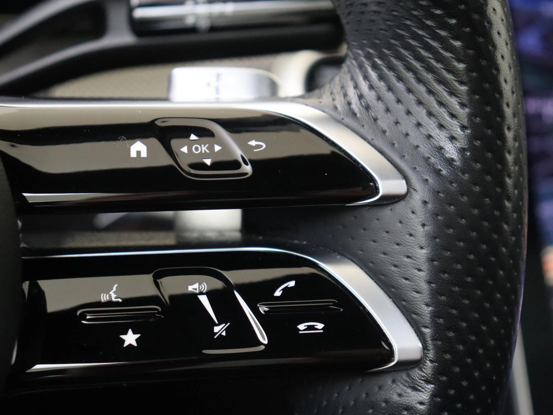 Mercedes-Benz-C-Klasse-image-13