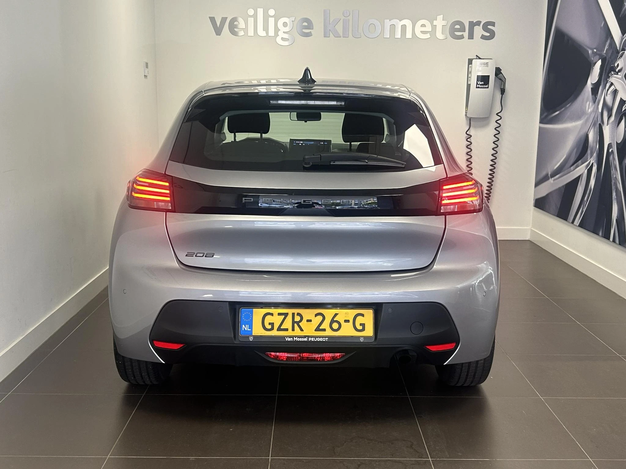Peugeot-208-image-4