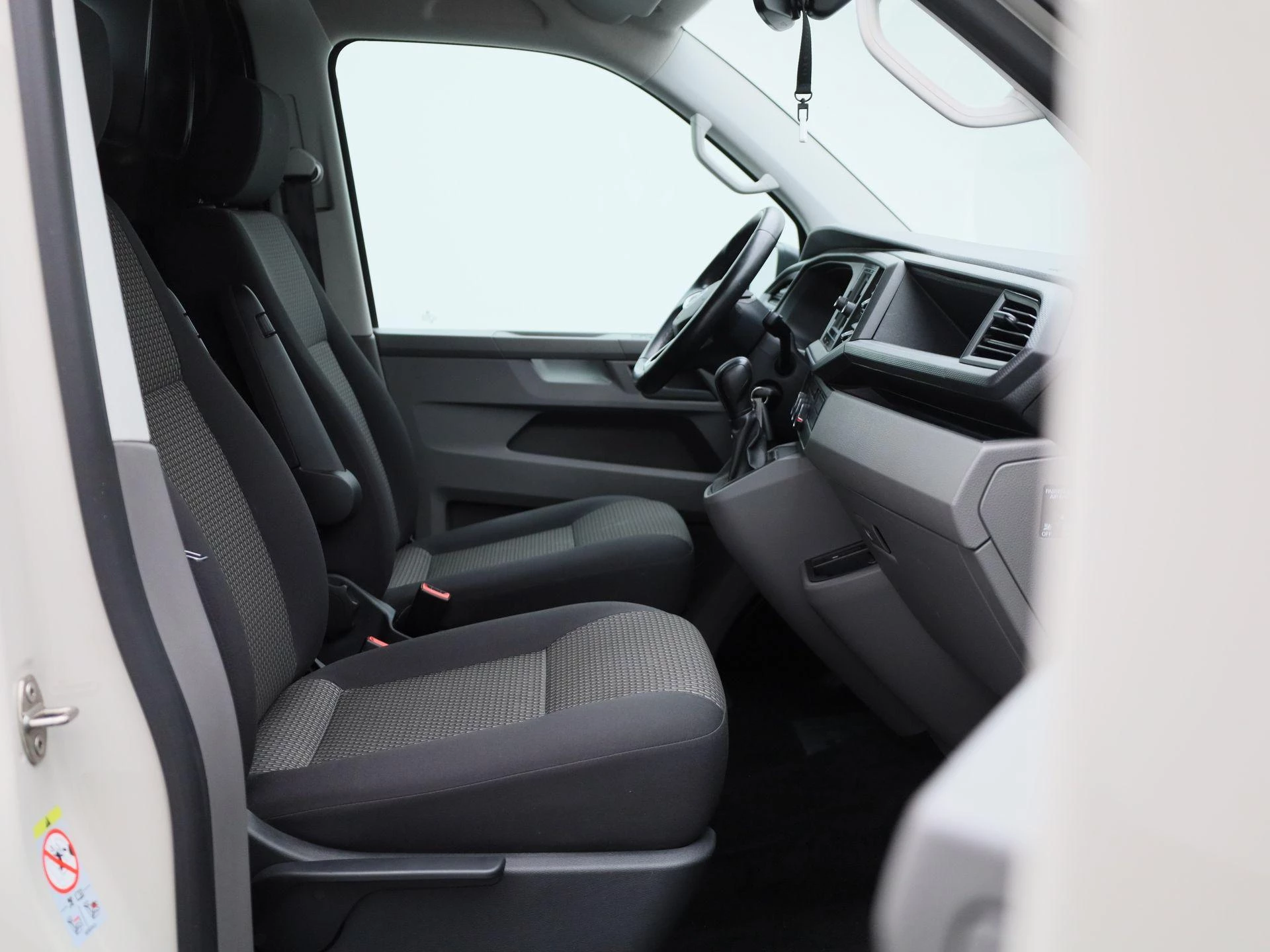 Volkswagen Transporter 2.0 TDI L1H1 150PK