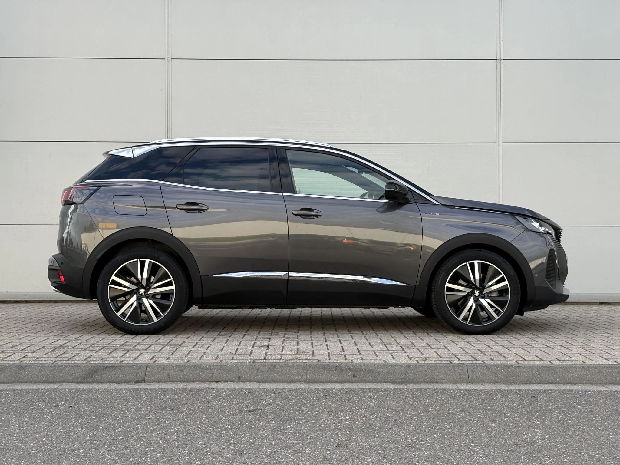 Peugeot 3008 1.6 HYbrid 225 GT