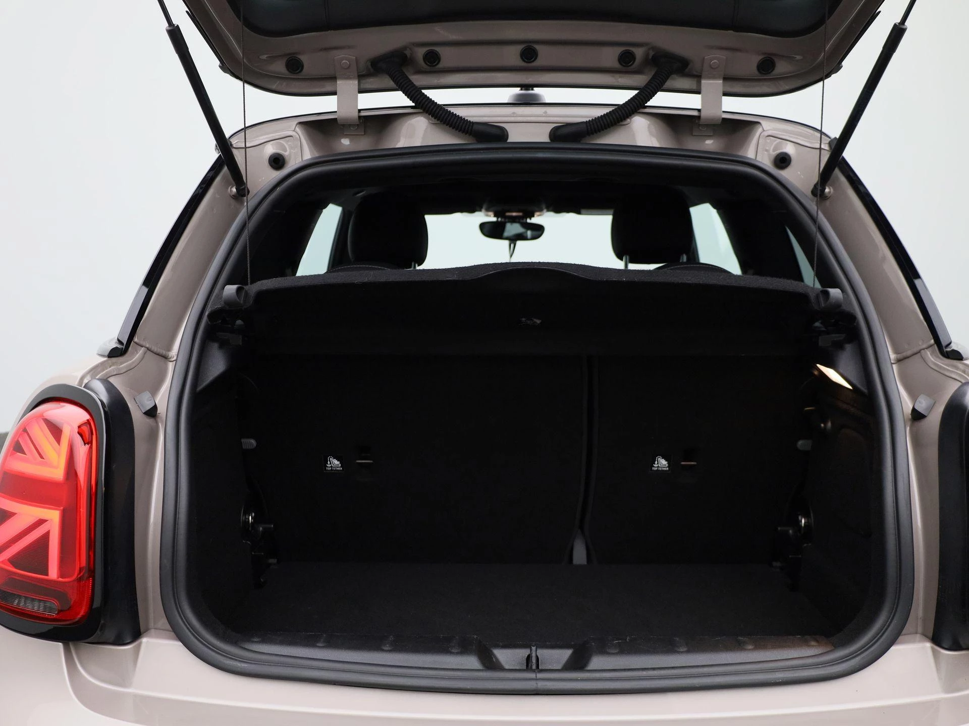 MINI-Cooper-image-13