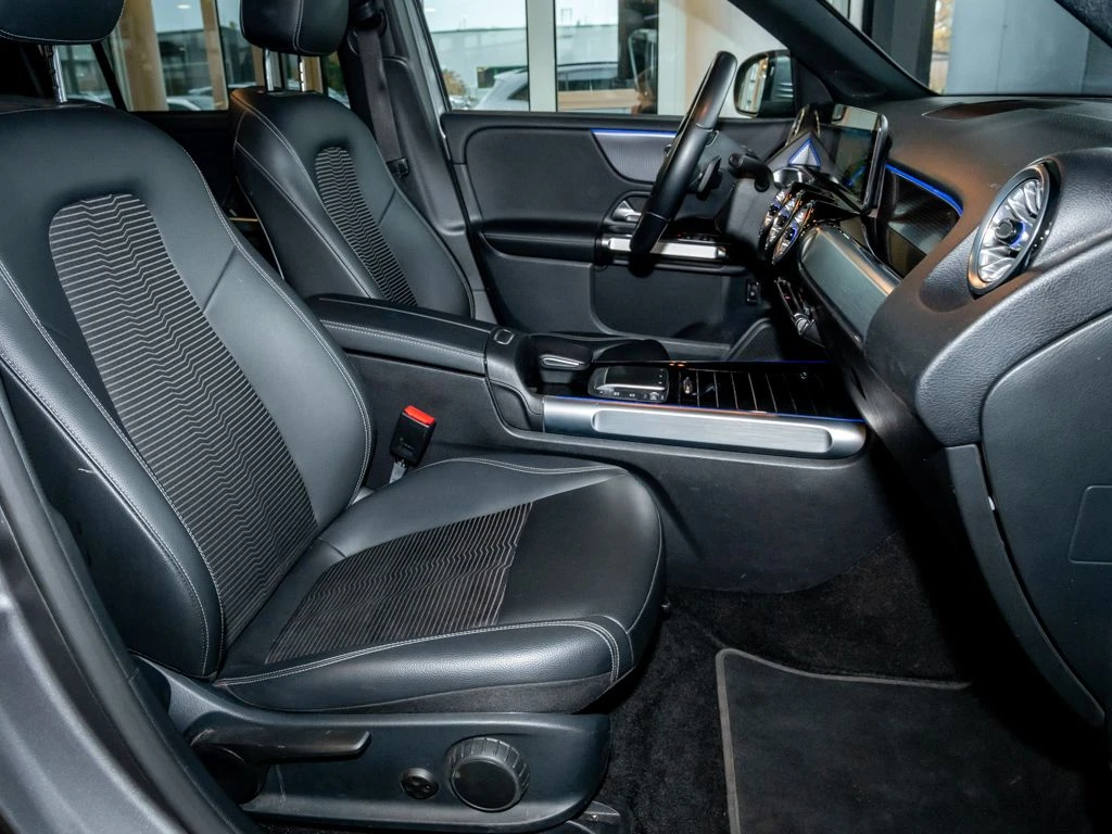 Mercedes-Benz-EQB 250-image-11