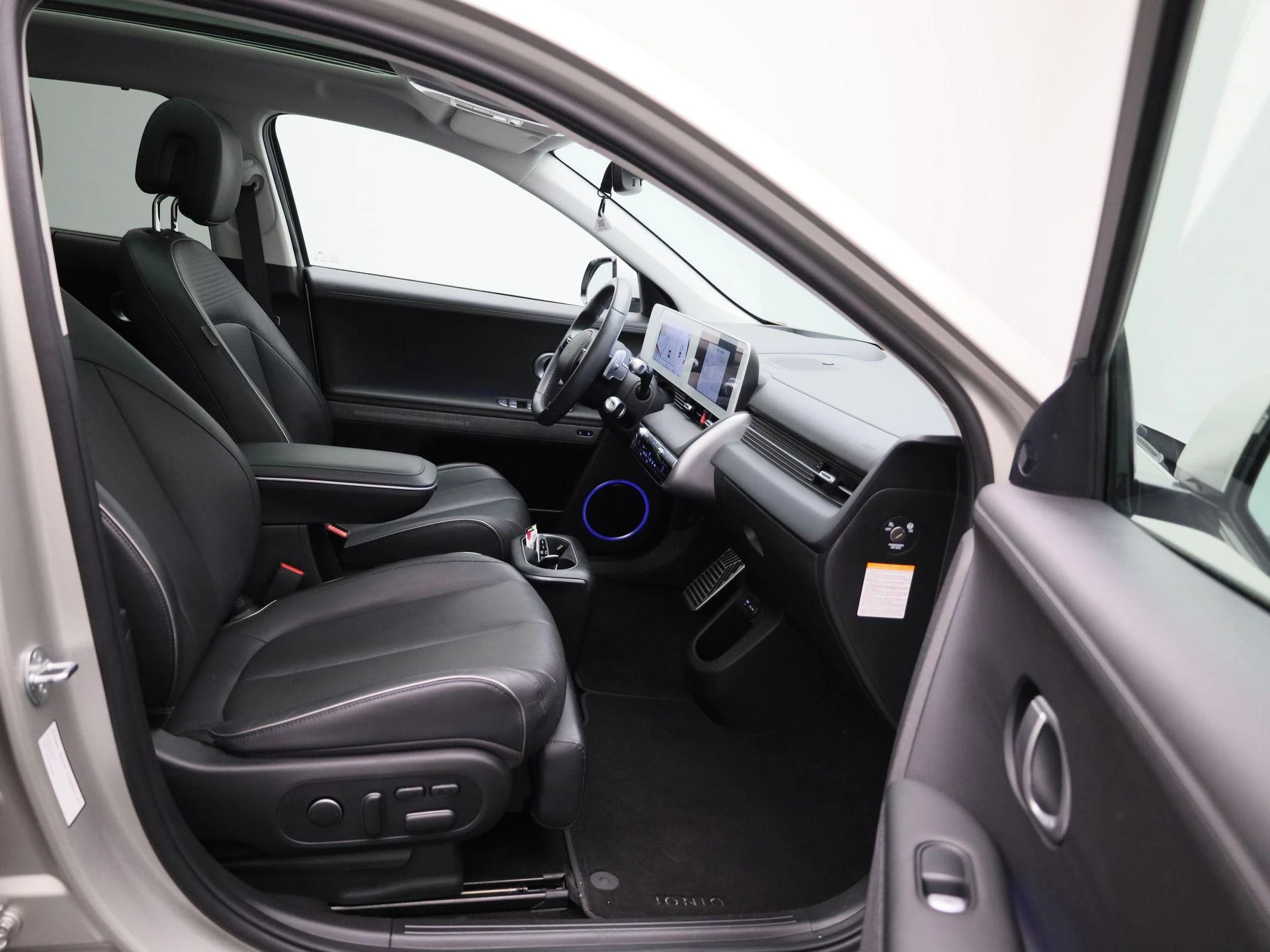 Hyundai-IONIQ 5-image-40
