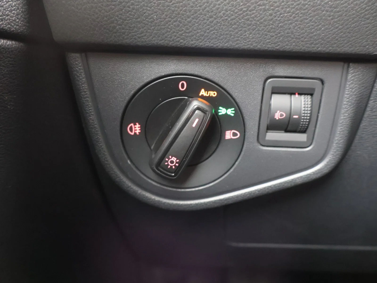 Volkswagen Polo Polo UNITED 1.0 95PK *PDC*APP-CONNECT*BLTH*RADIO*AIRCO*...*