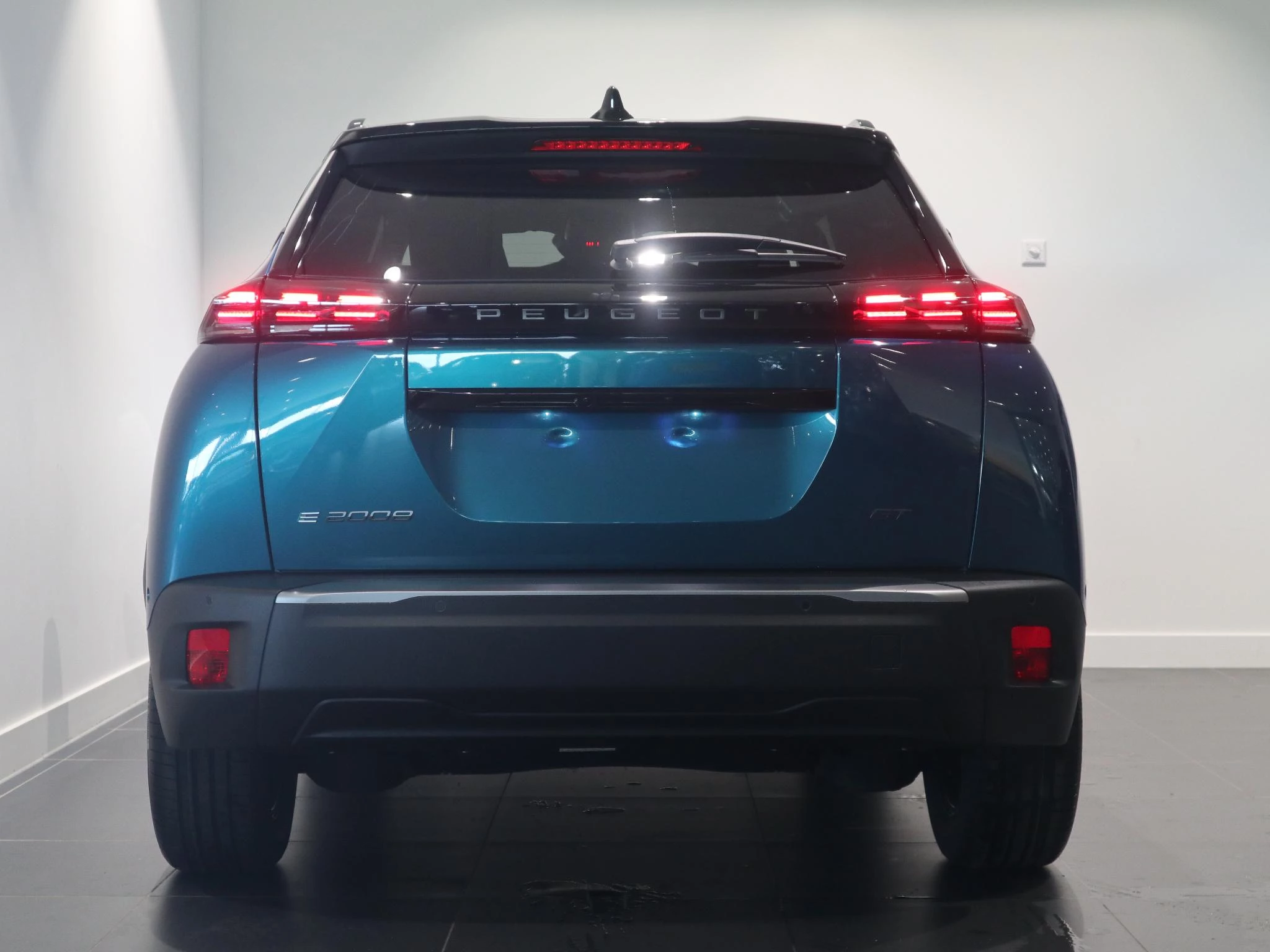 Peugeot e-2008 EV GT Avantage 54 kWh