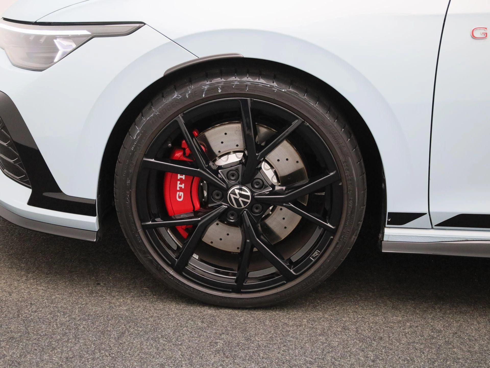 Volkswagen-Golf-image-10