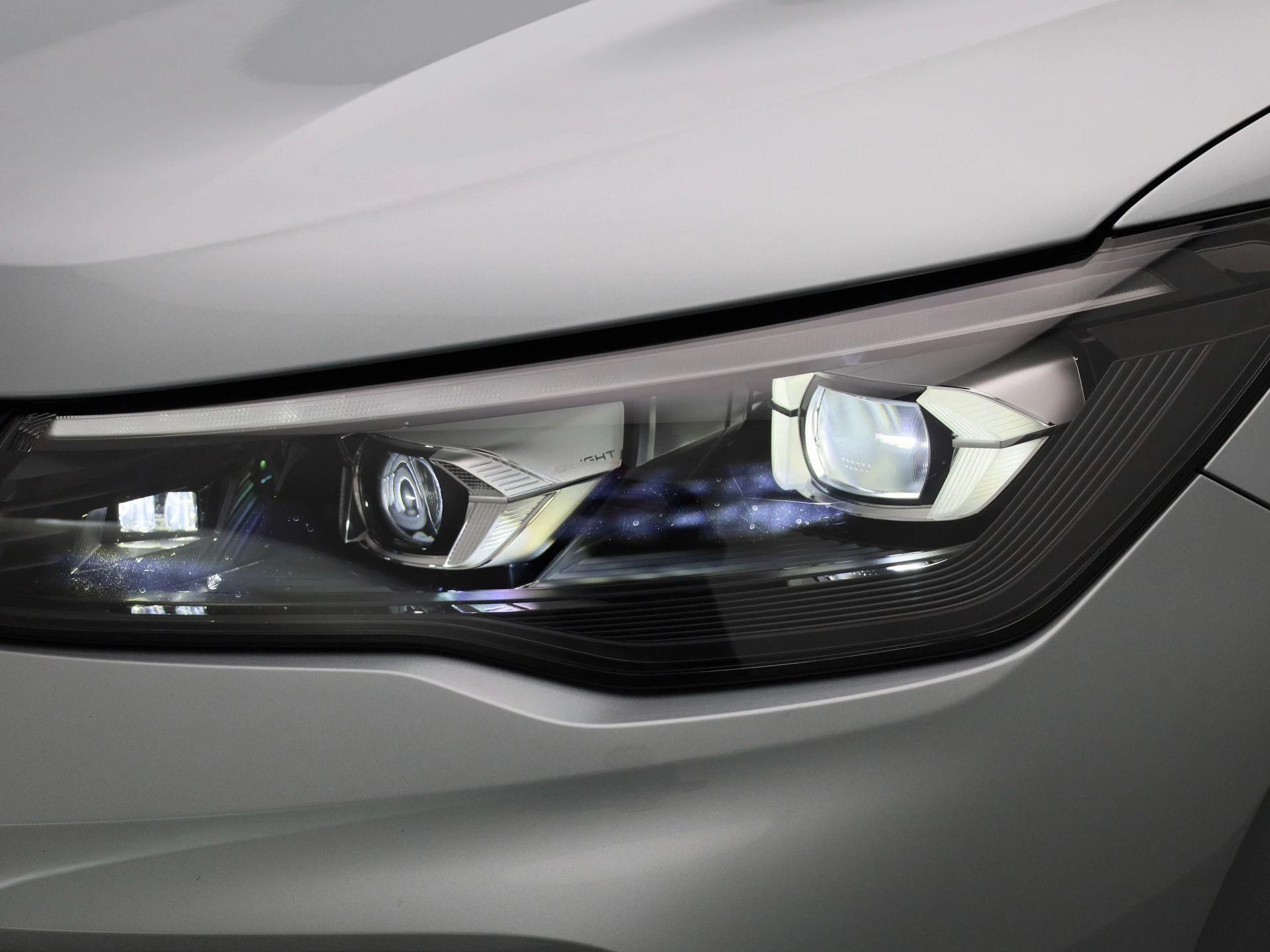 Volkswagen-Tiguan-image-14