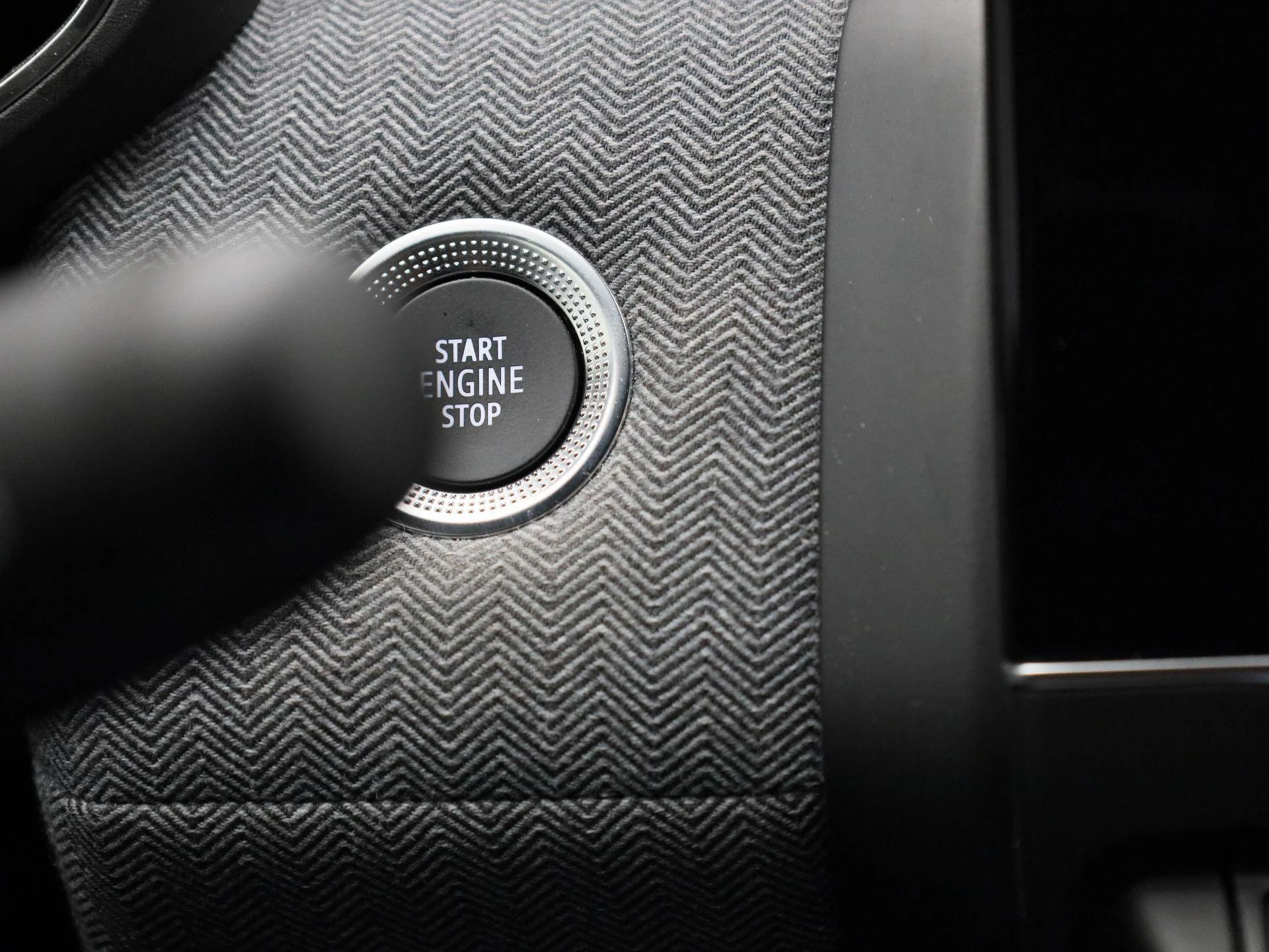 Renault-Clio-image-19