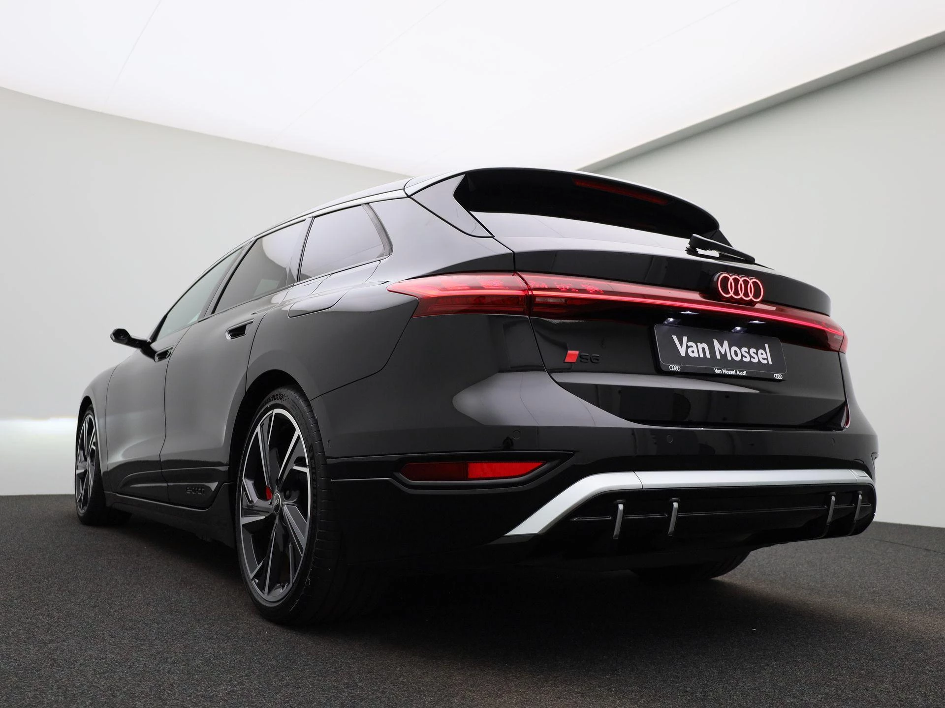 Audi A6 Avant e-tron S6 100 kWh 503 PK