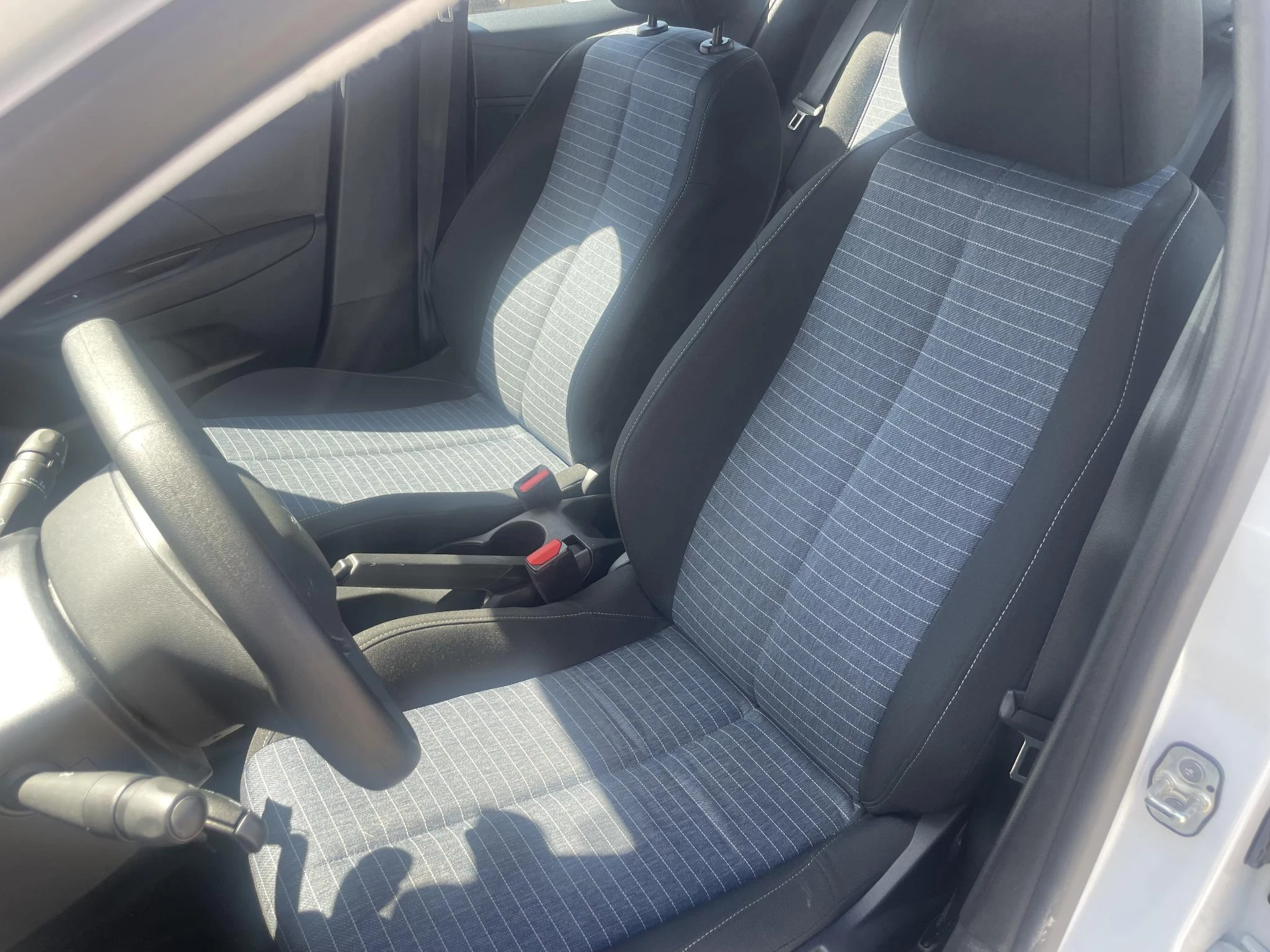 Peugeot-208-image-11