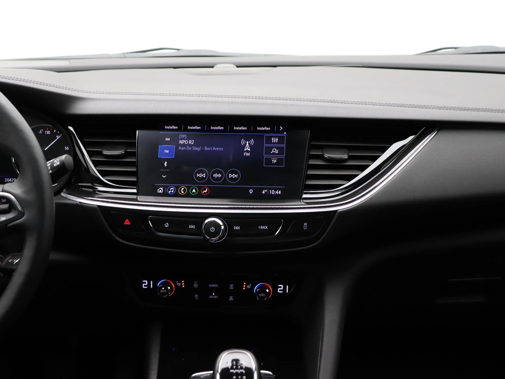 Opel-Insignia-image-12