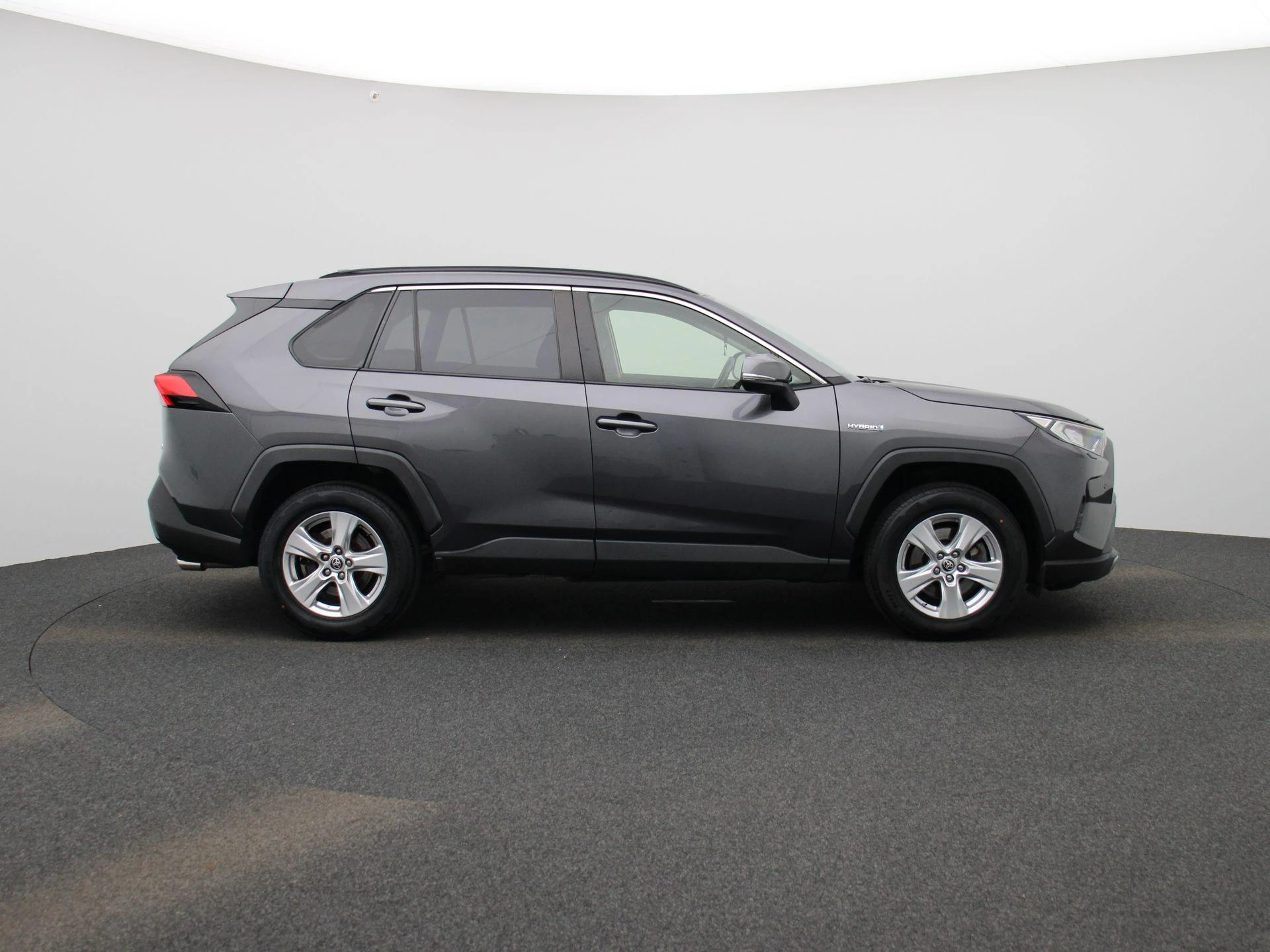 Toyota-RAV4-image-5