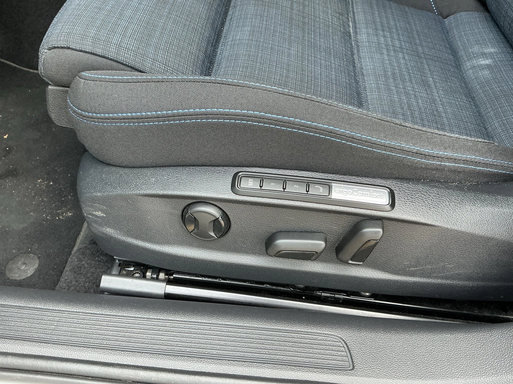 Volkswagen Passat Variant GTE BUSINESSPKT*AHK*LED*LMF