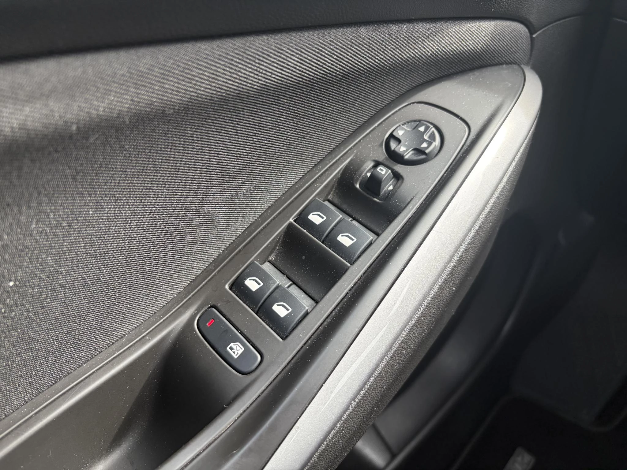 Opel-Grandland X-image-16