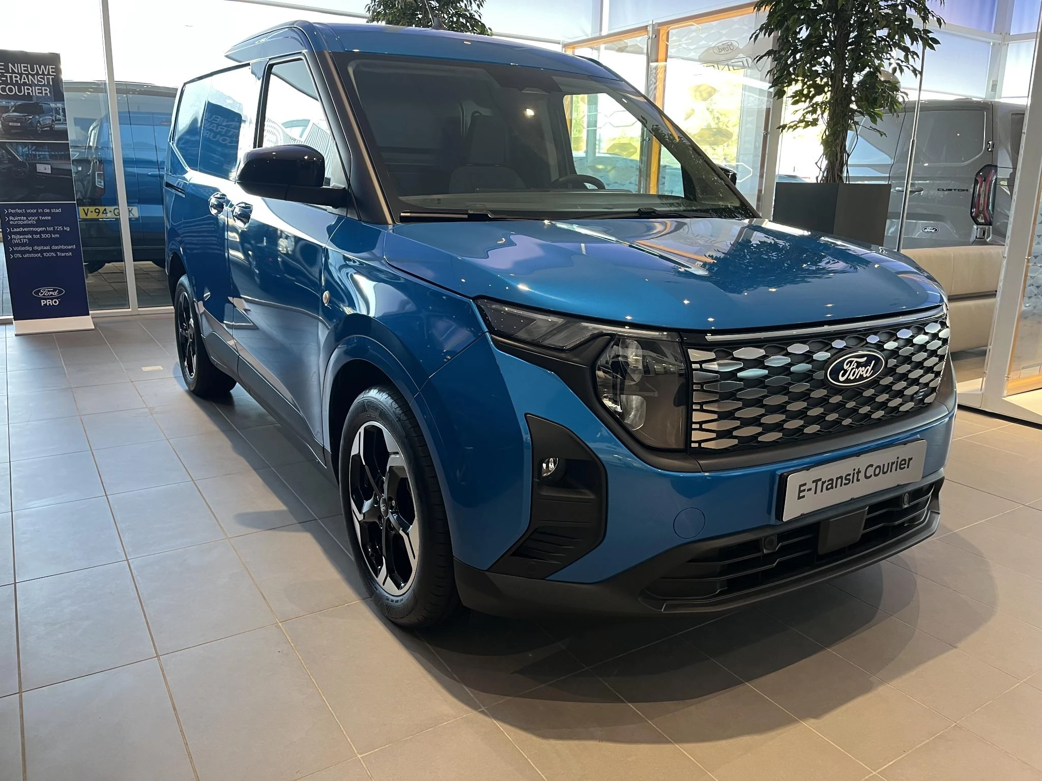 Ford-E-Transit-image-2