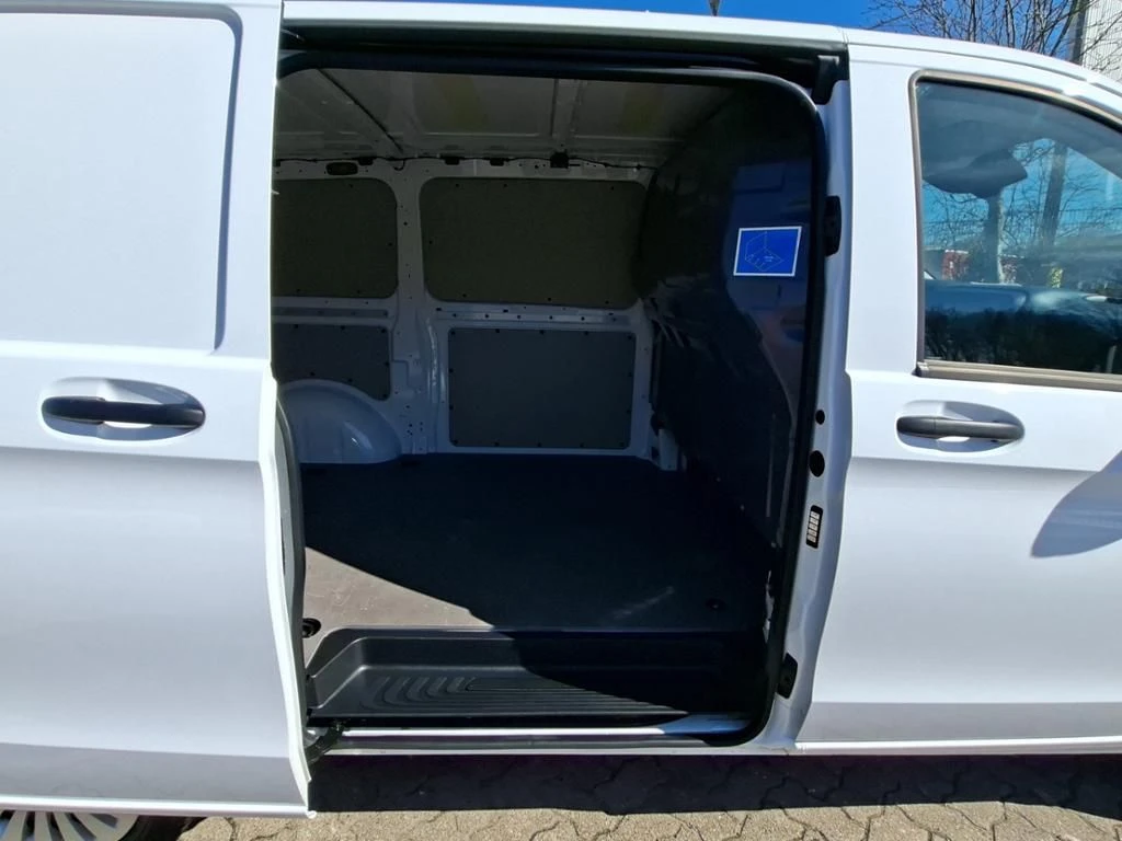 Mercedes-Benz-Vito 116-image-17