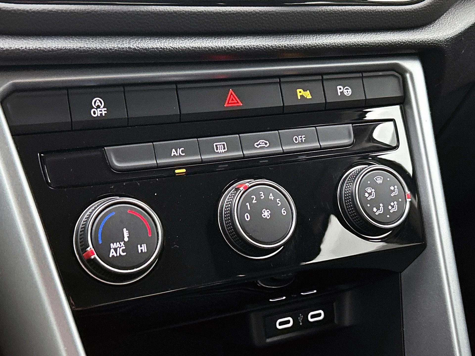 Volkswagen T-Roc 1.0 TSI Life 75 Edition