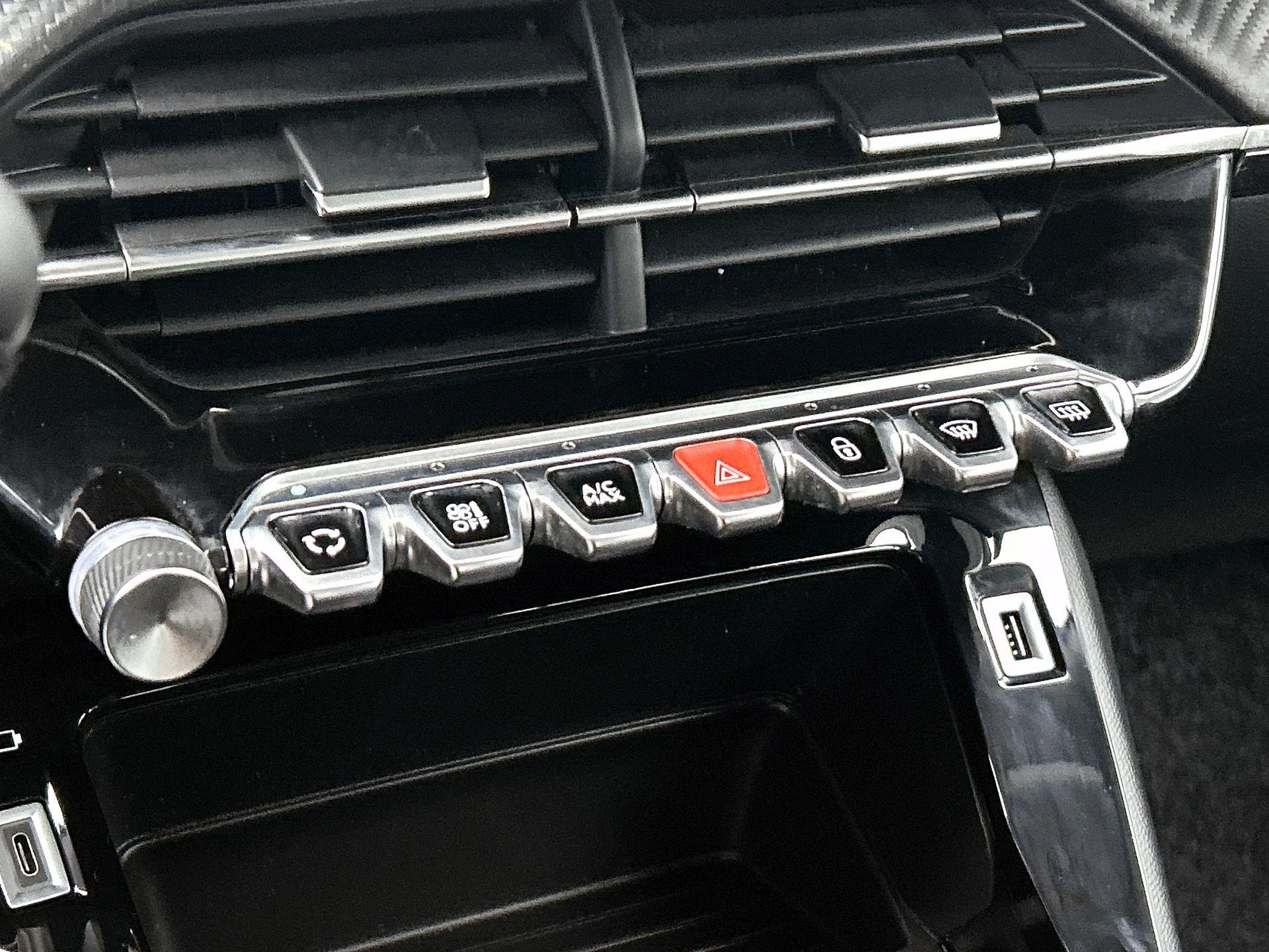 Peugeot-2008-image-6