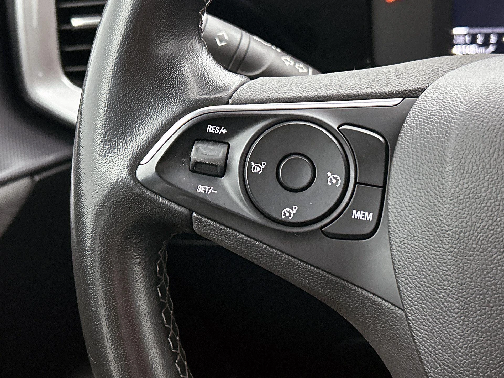 Opel-Mokka-image-5