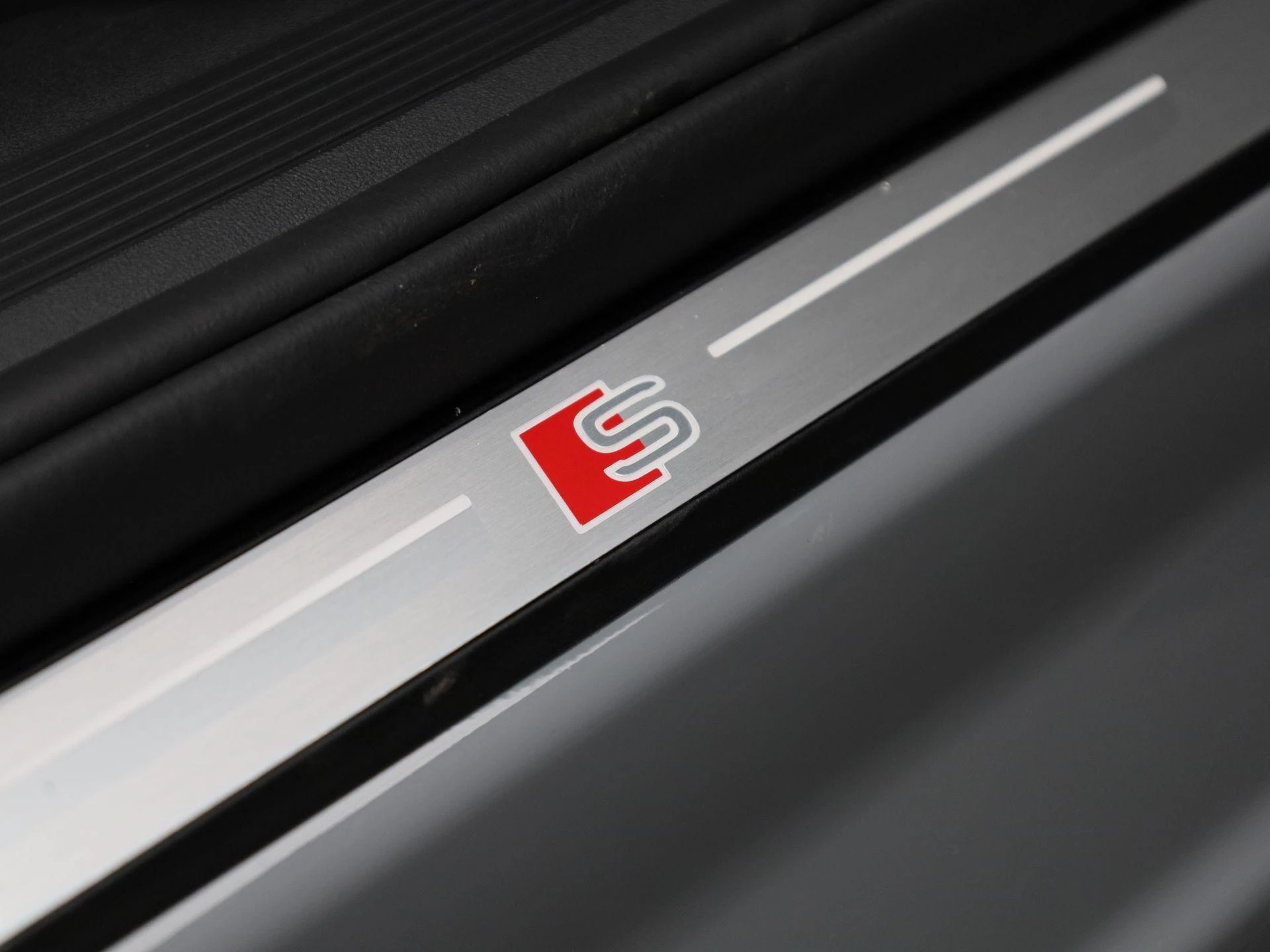 Audi-Q4 e-tron-image-39
