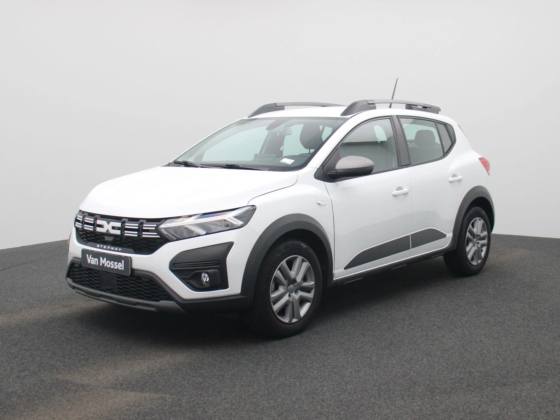 Dacia-Sandero Stepway-image-0