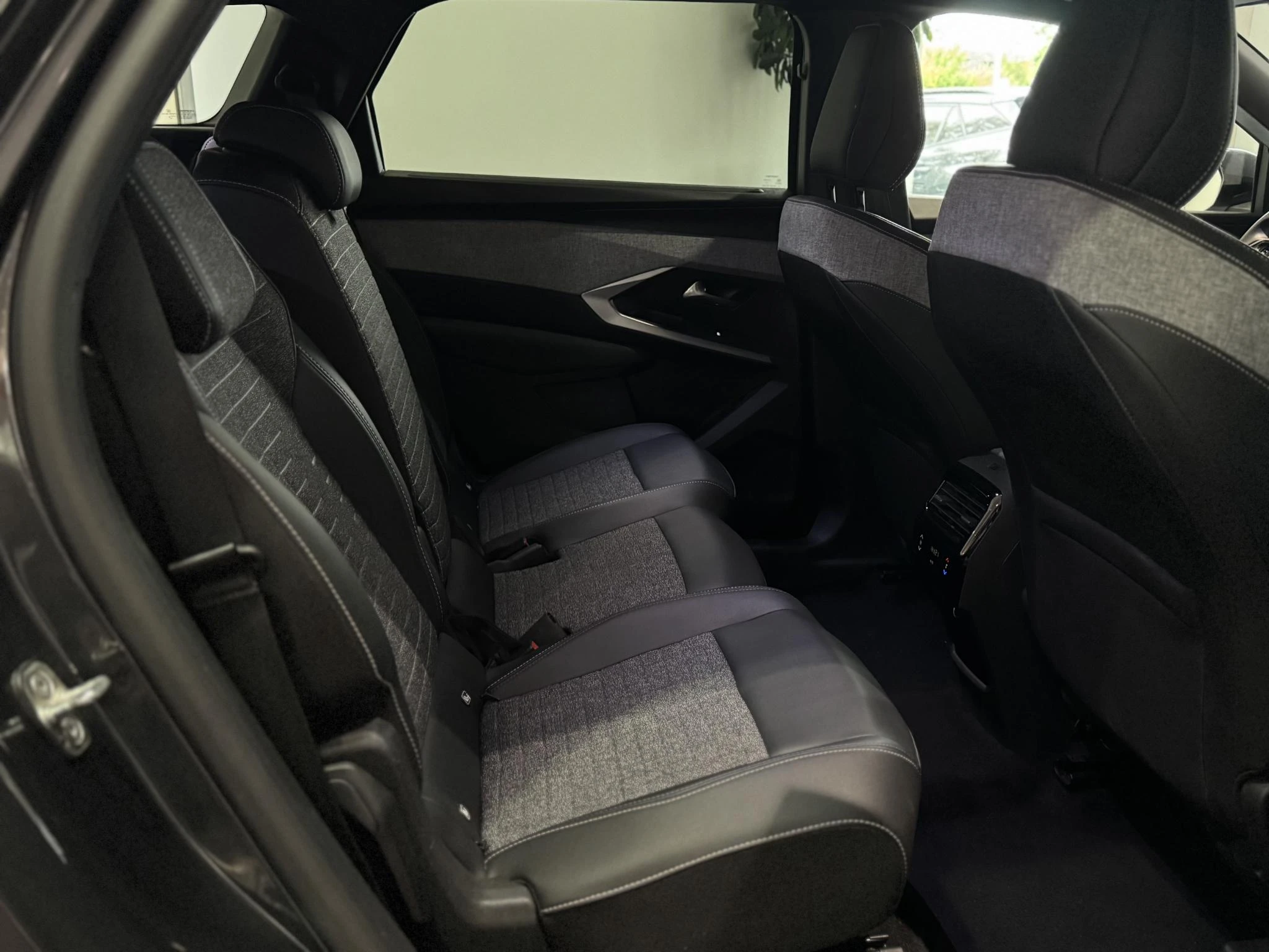 Peugeot-5008-image-36