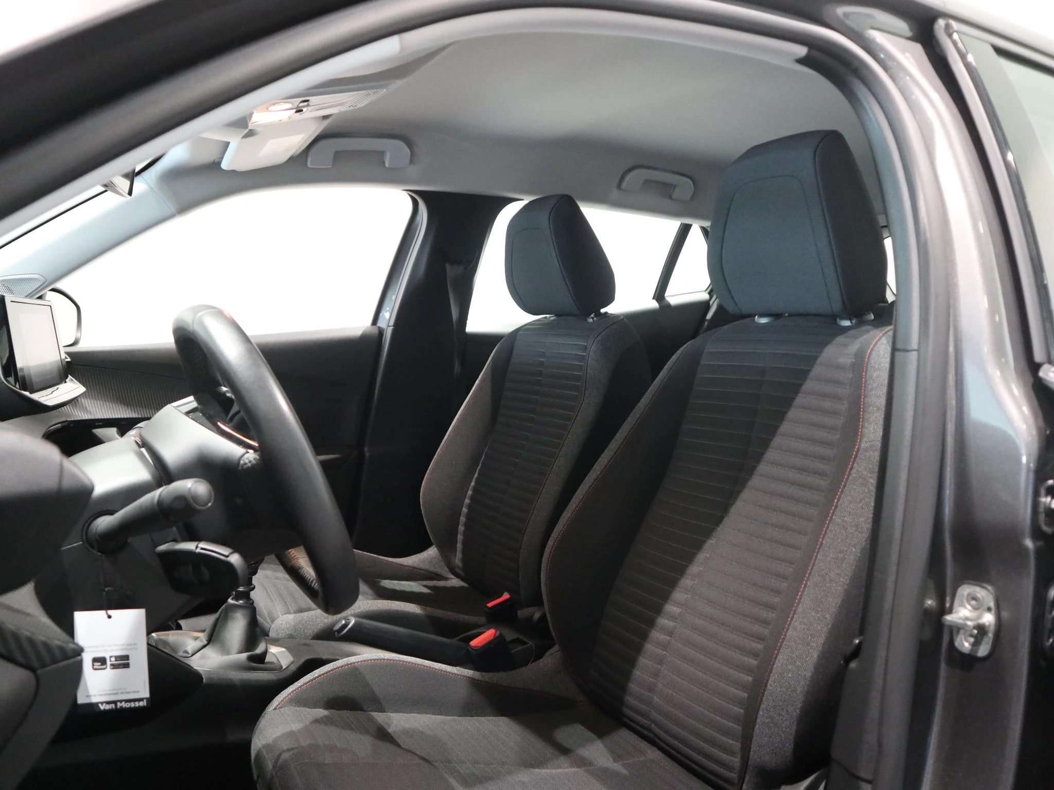 Peugeot-2008-image-7