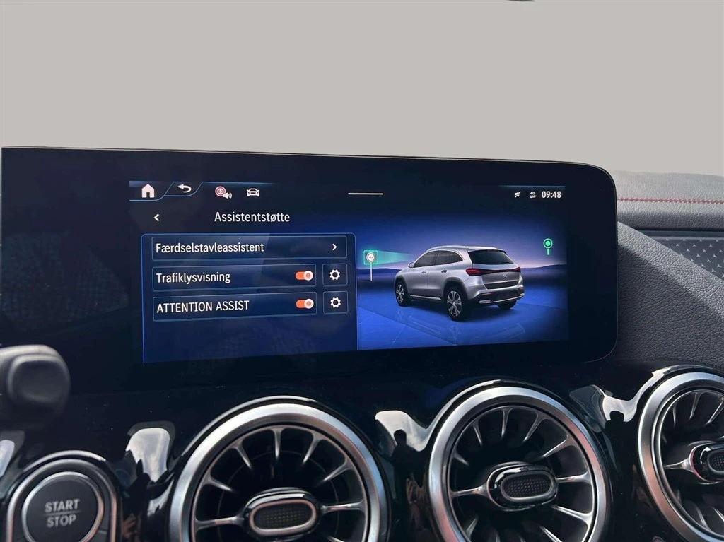 Mercedes-Benz-EQA-image-18