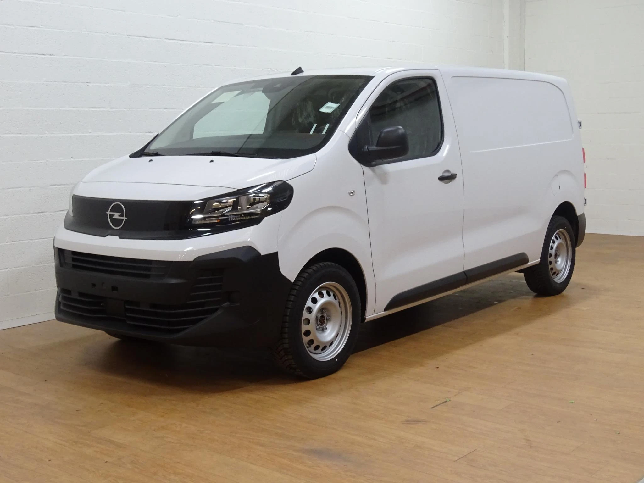 Opel-Vivaro-image-2
