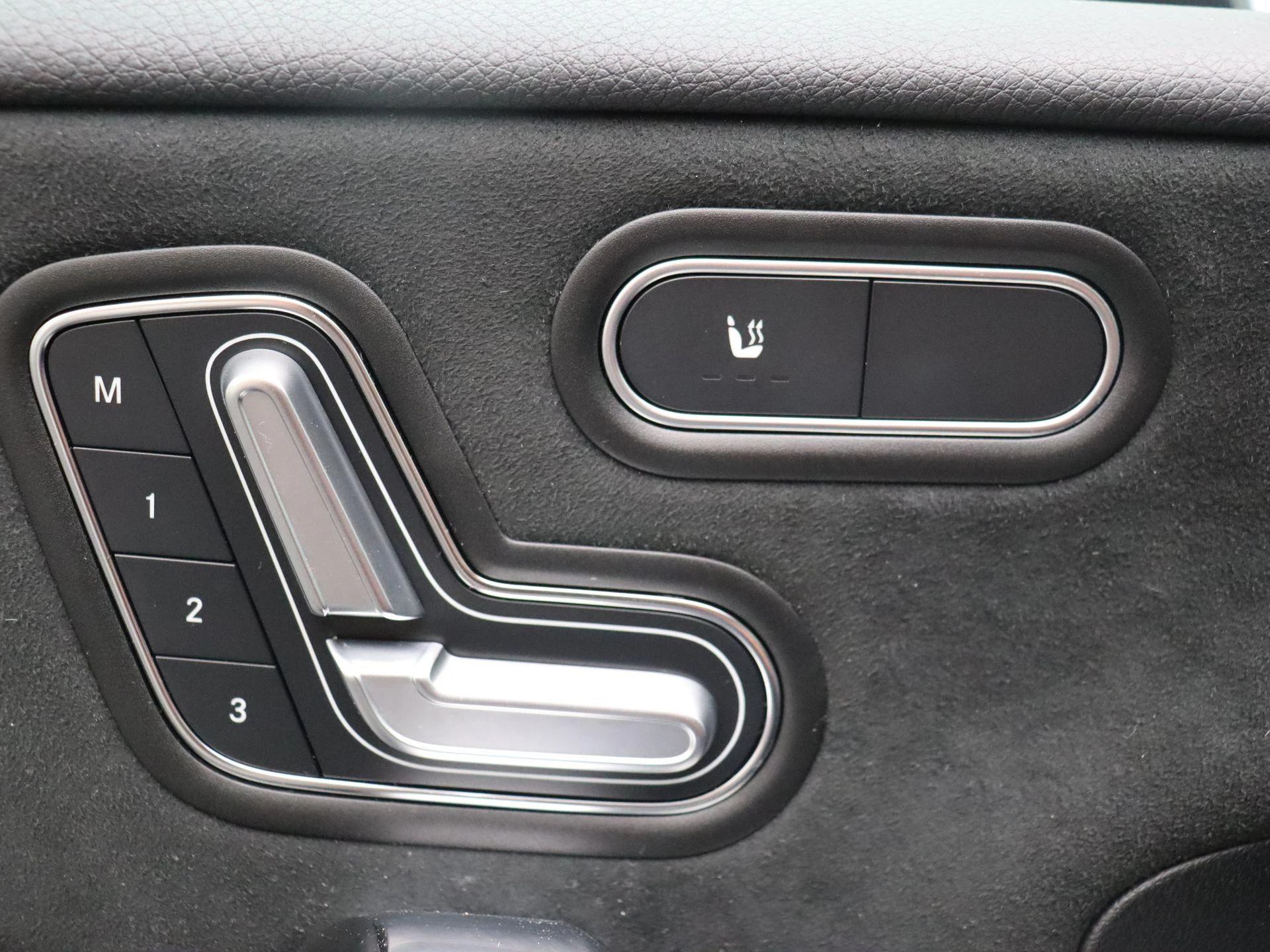 Mercedes-Benz-A-Klasse-image-19