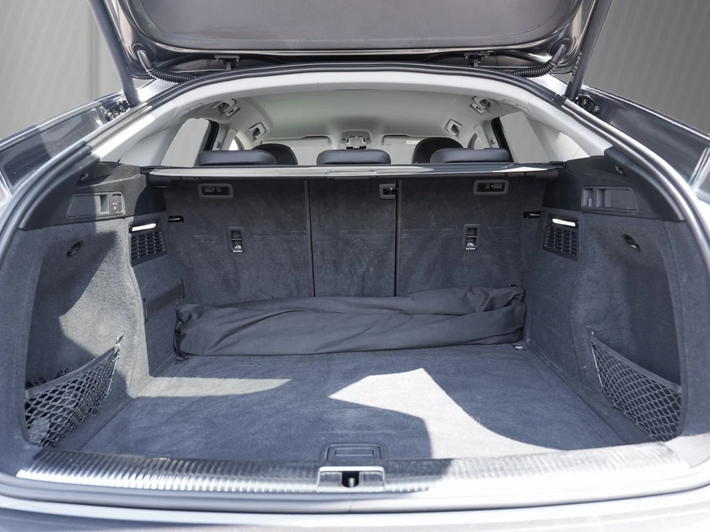 Audi Q5 Sportback 40 TDI qu. S tronic S Line /AHK/LED