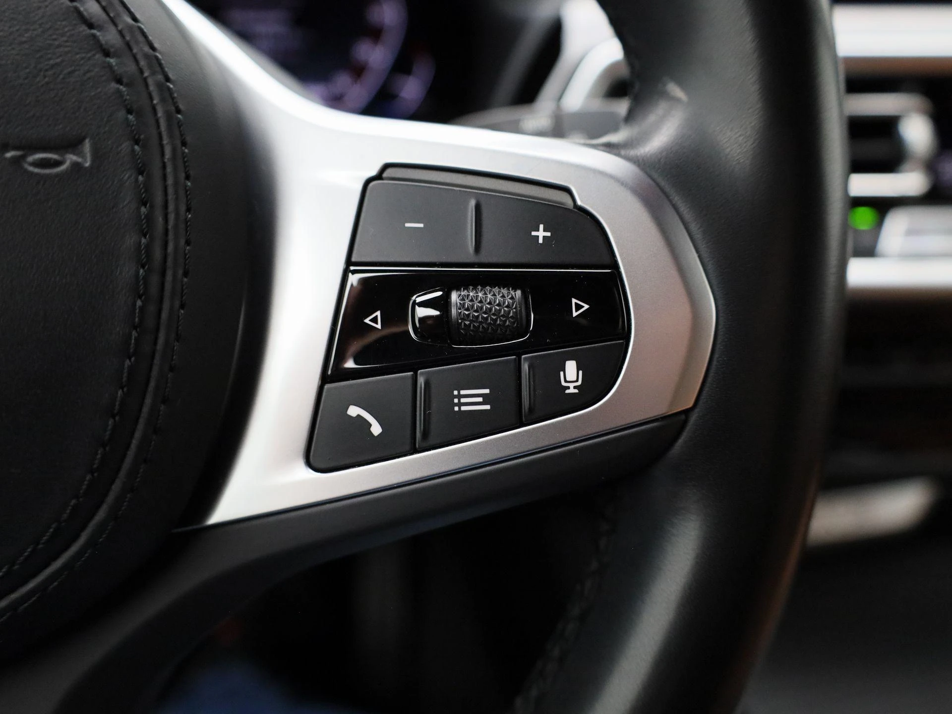 BMW-iX3-image-17