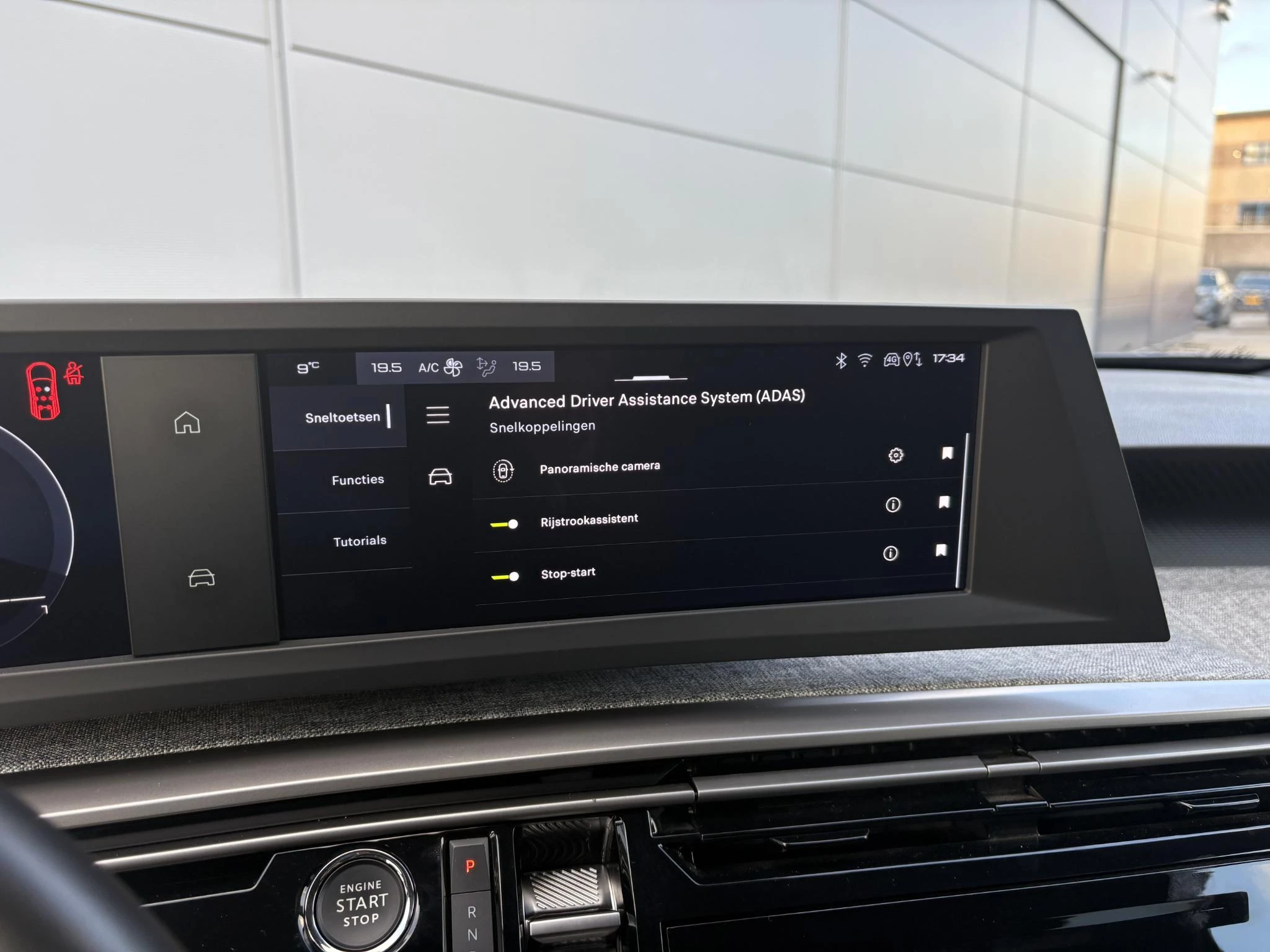 Peugeot-5008-image-19