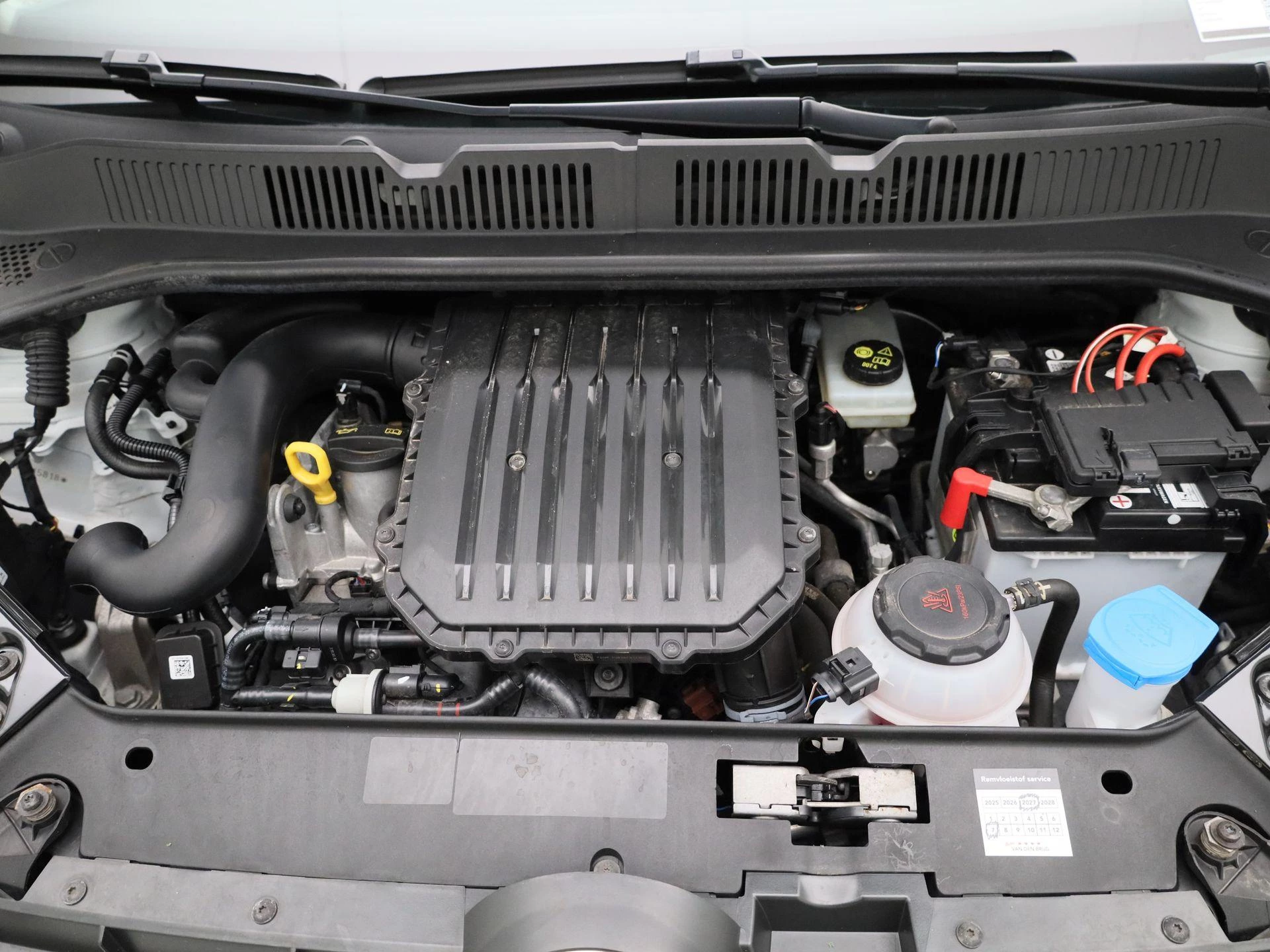Volkswagen-up!-image-20