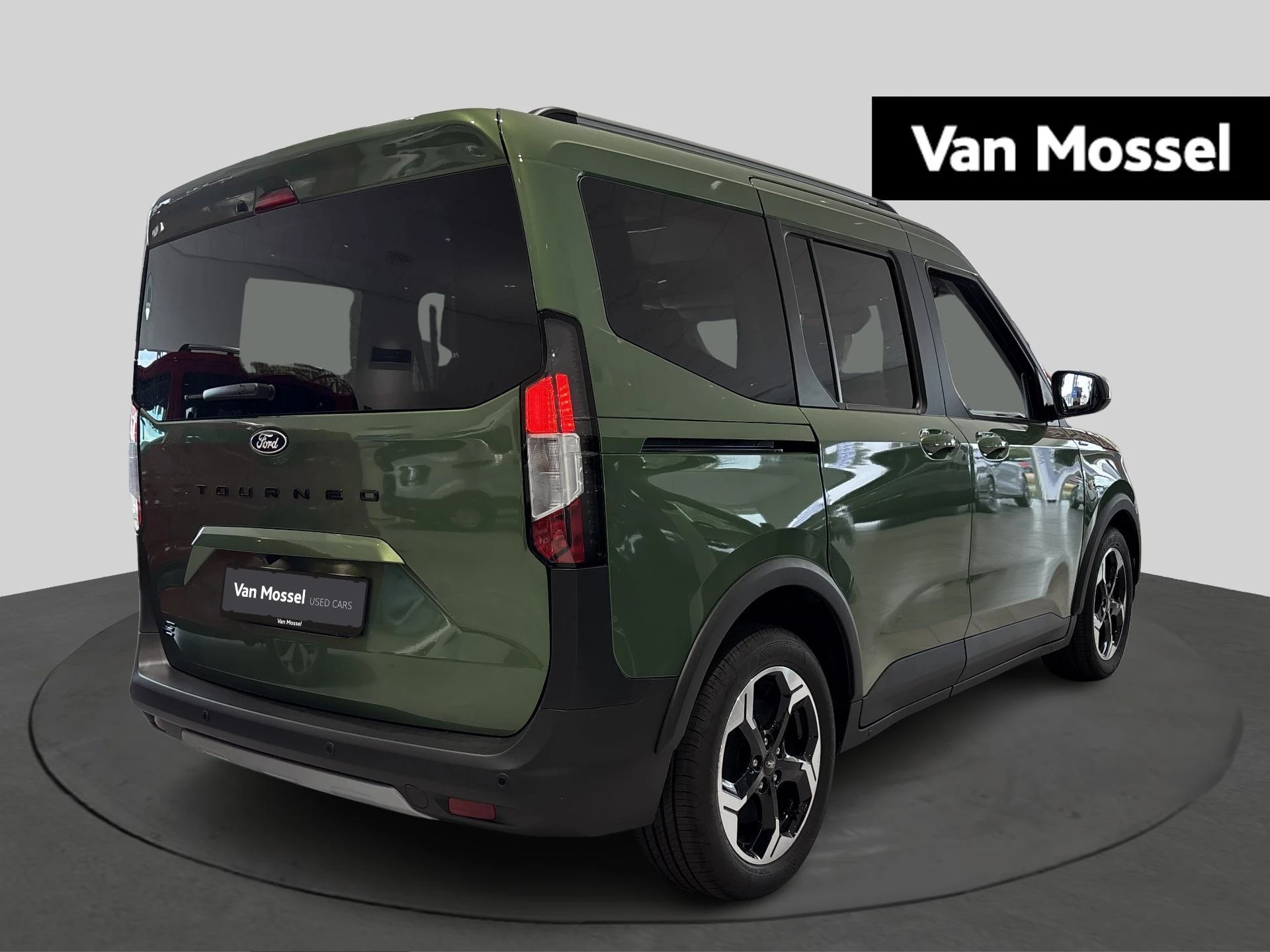 Ford-Tourneo Courier-image-3