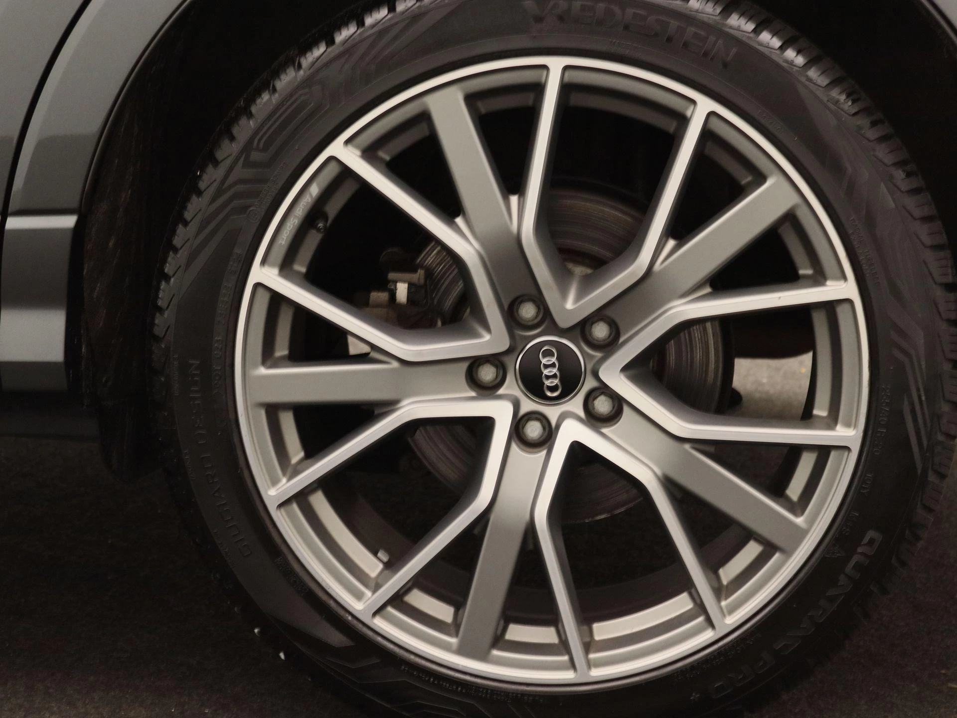 Audi-Q3-image-18