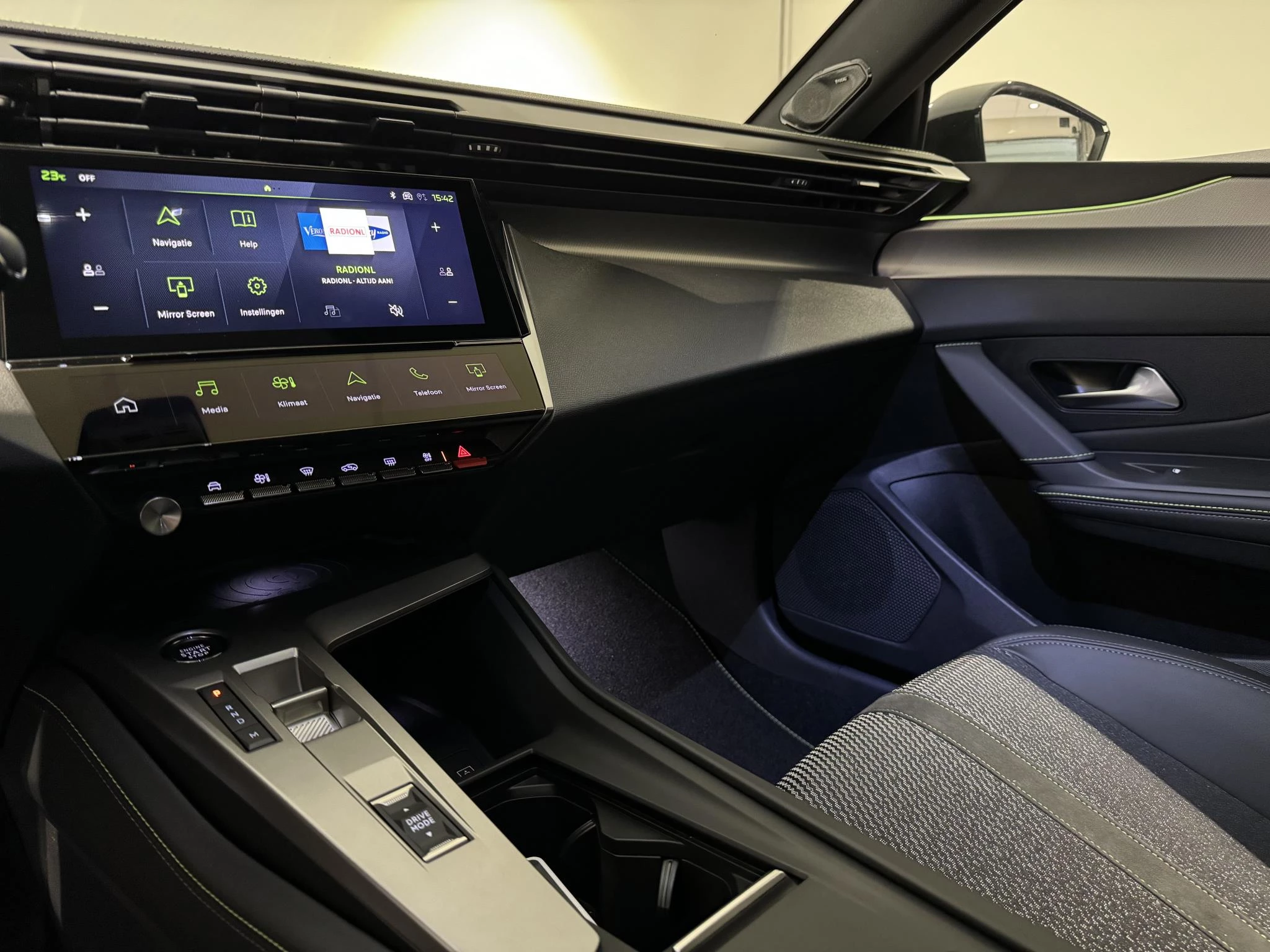 Peugeot-308-image-16