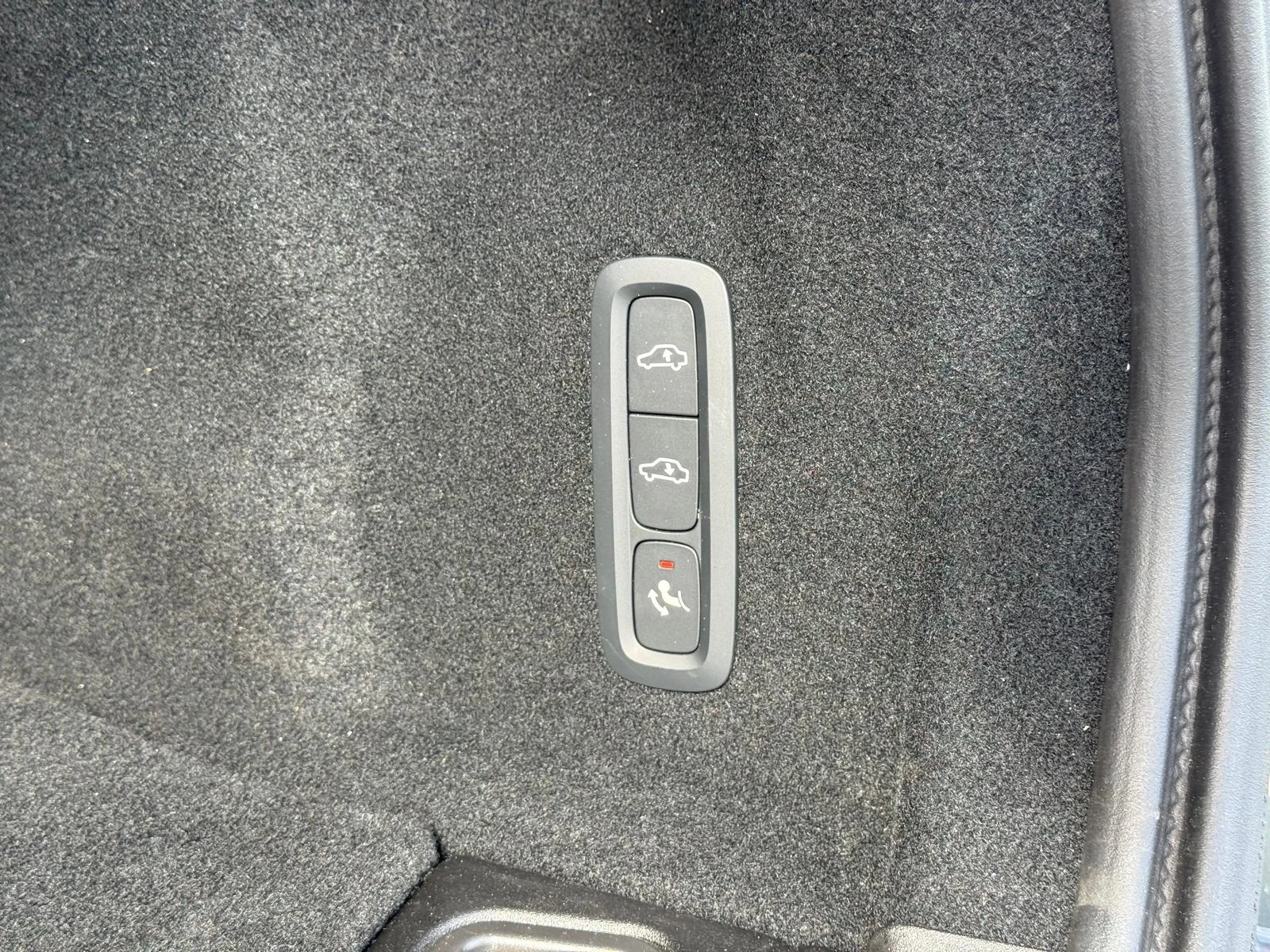 Volvo-XC60-image-13