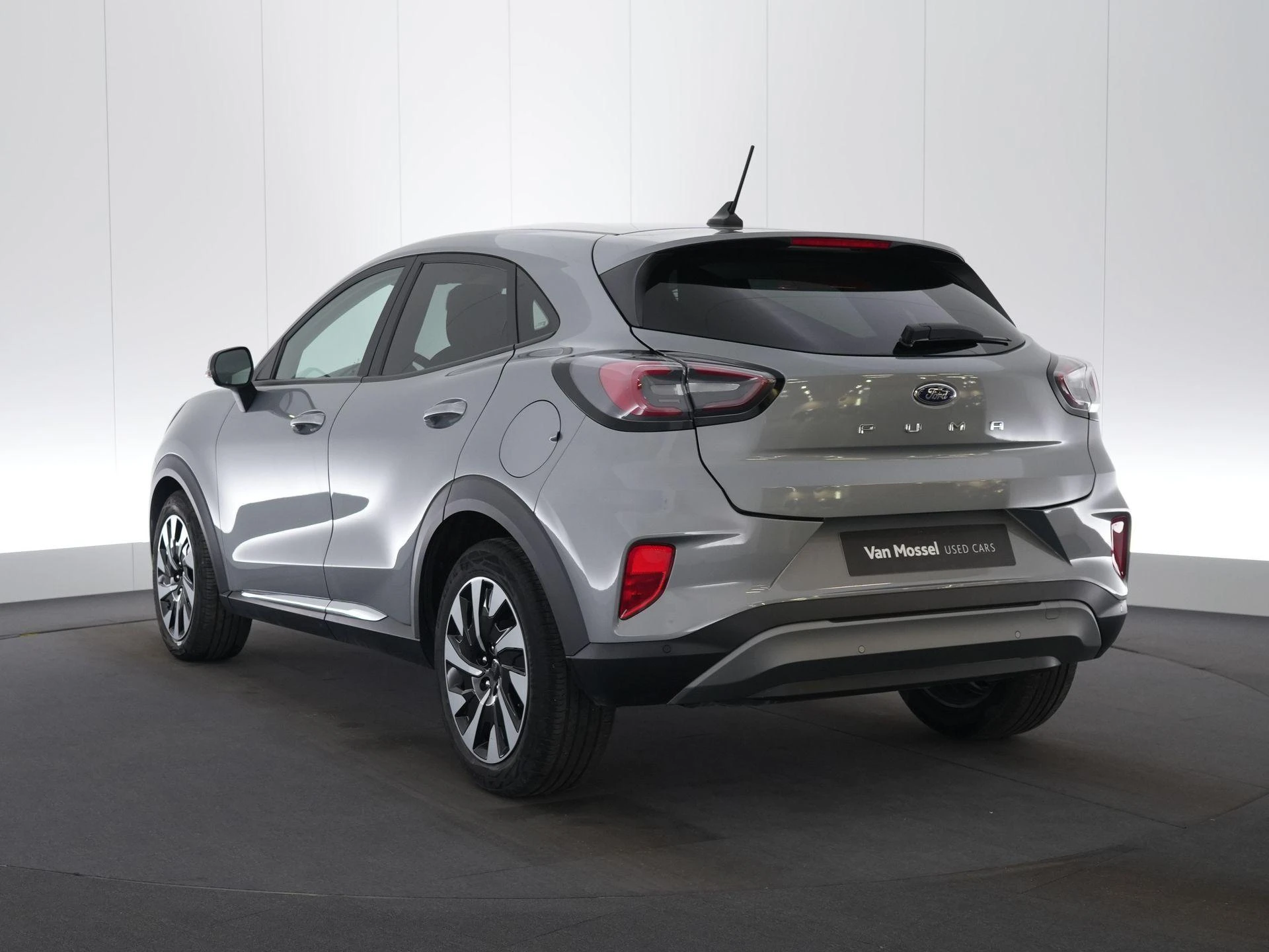 Ford Puma 1.0i Ecoboost mHEV 92kW Titanium