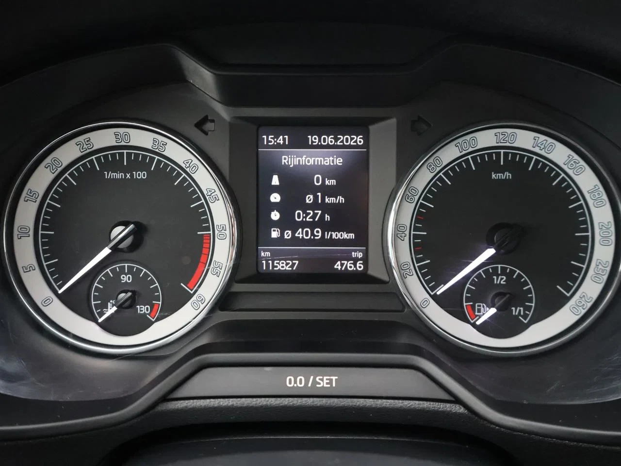 Škoda Octavia Combi 1.6TDI NAVI*TREKHAAK*AUTOCLIMA*TOUCHSCREEN