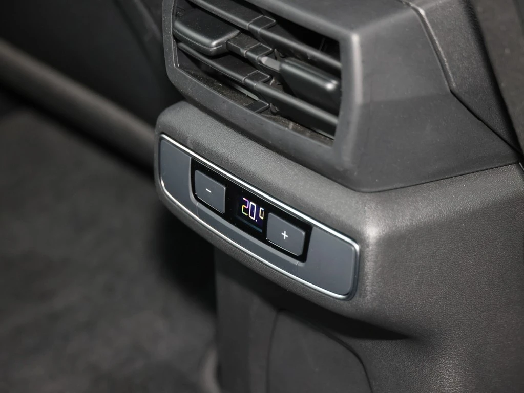 Audi-Q4 Sportback e-tron-image-10