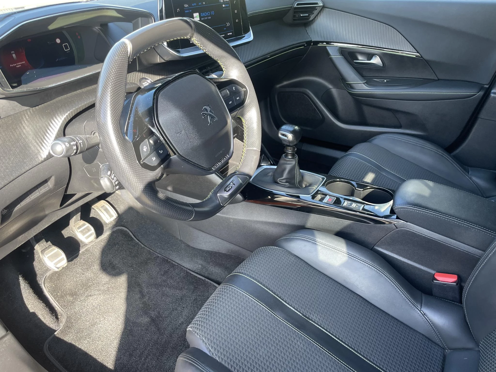 Peugeot-2008-image-11