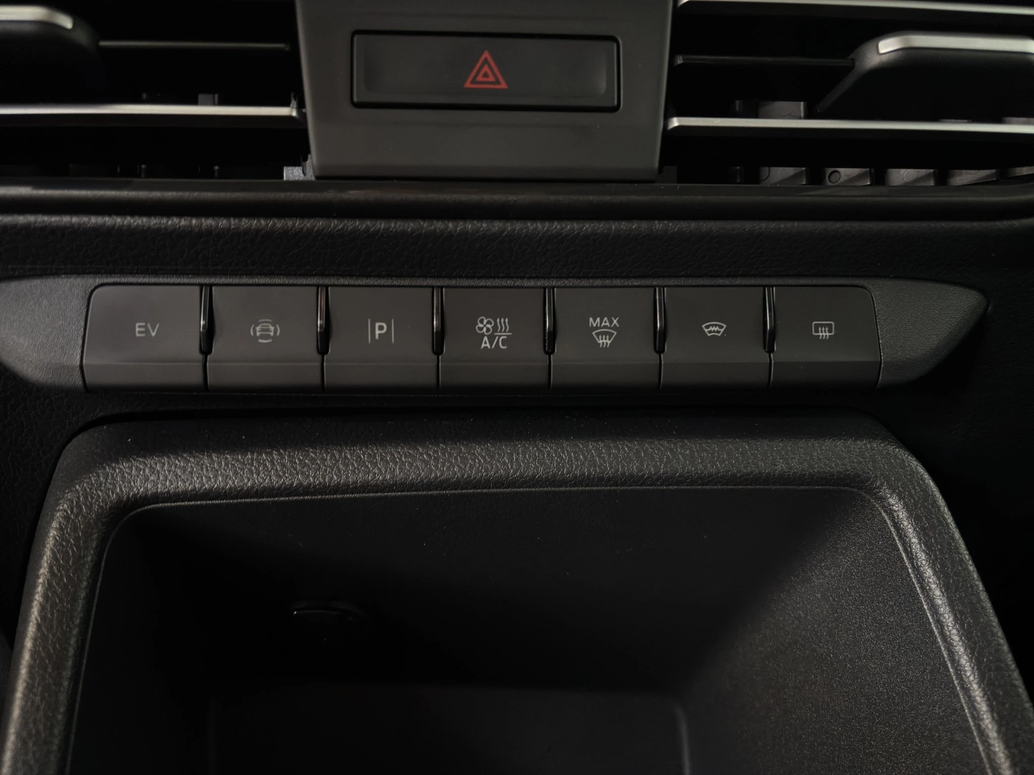 Ford-Tourneo Connect-image-24