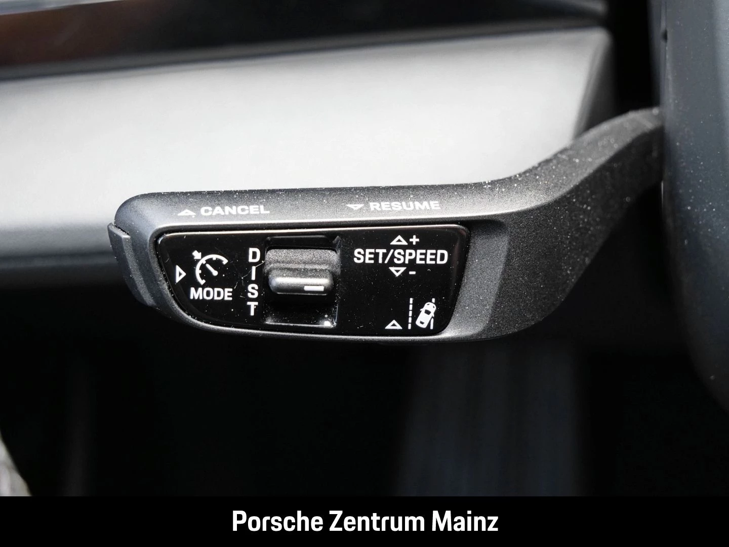 Porsche-Taycan-image-24