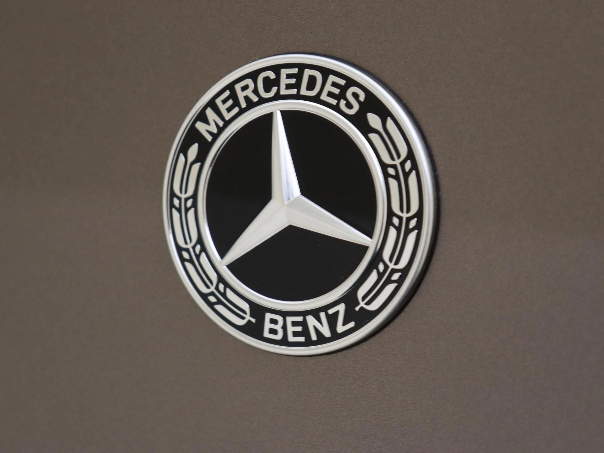 Mercedes-Benz-E-Klasse-image-28