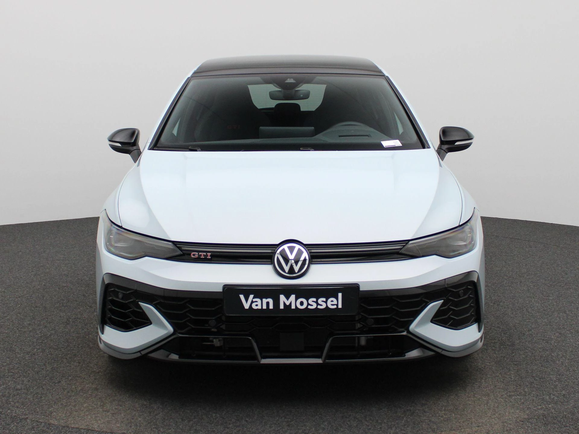 Volkswagen-Golf-image-2