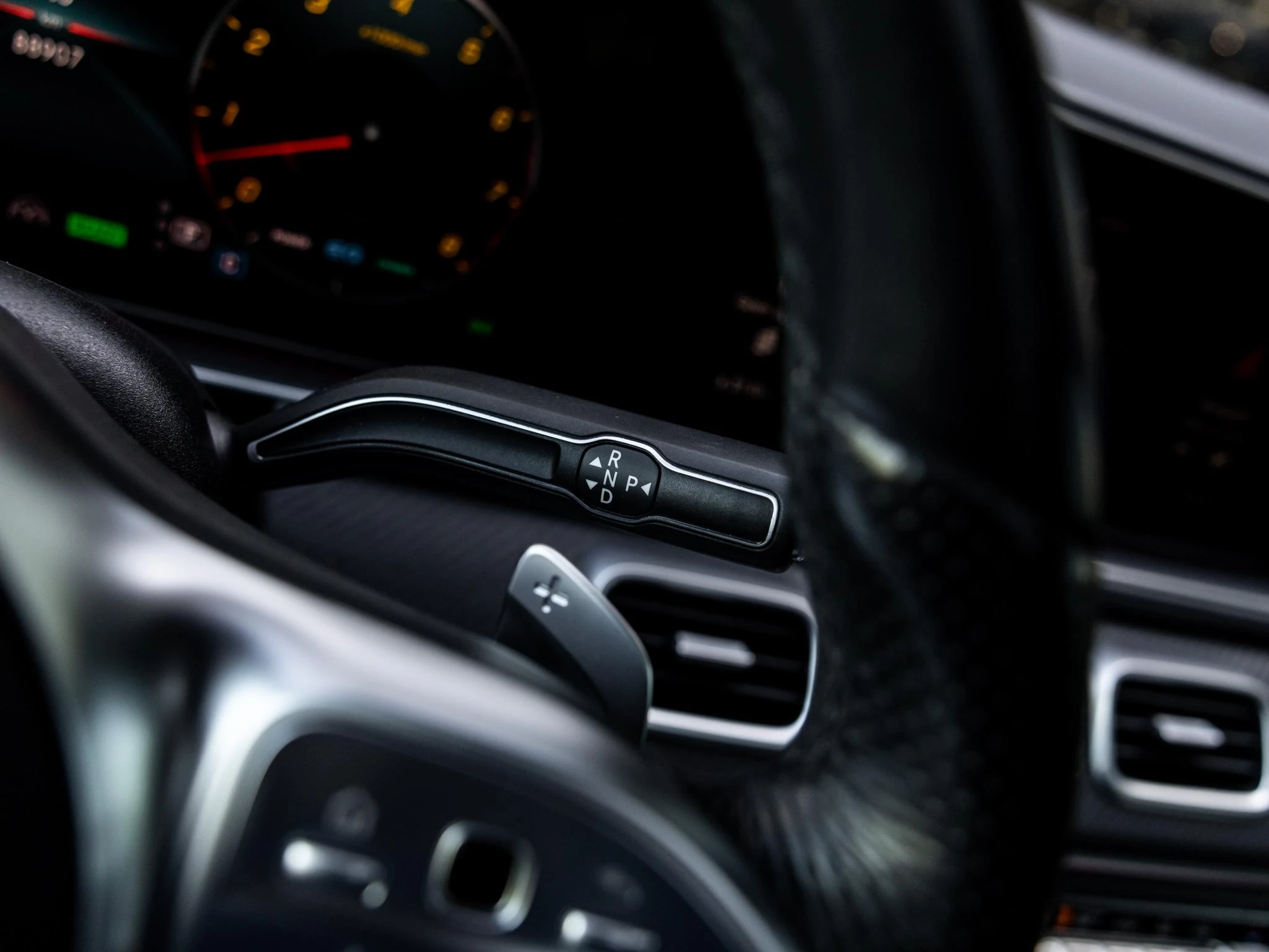 Mercedes-Benz-GLE-image-22
