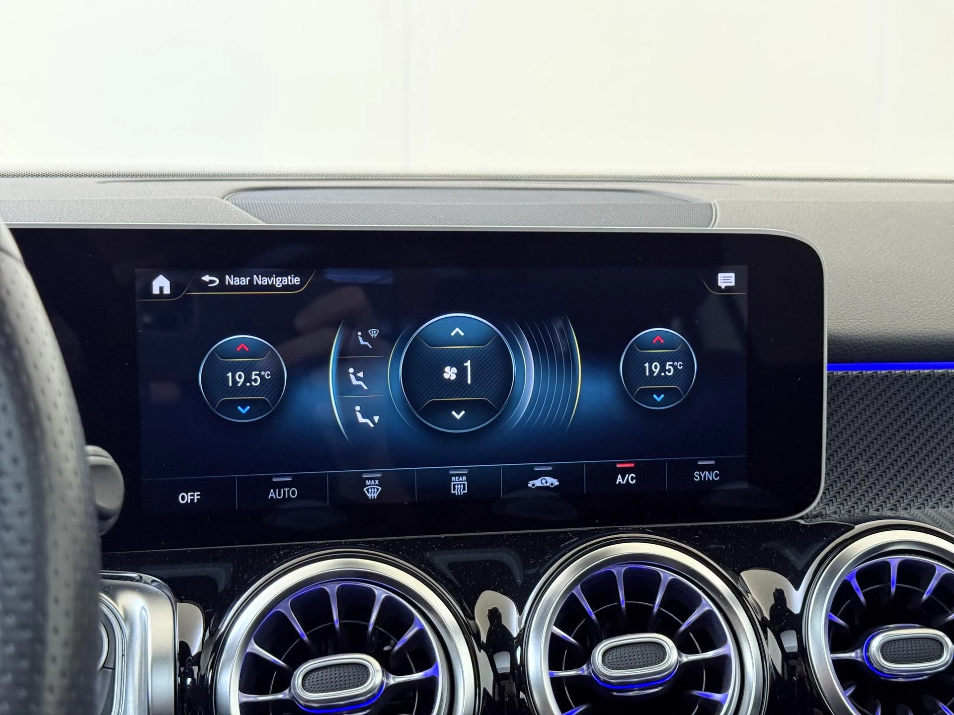 Mercedes-Benz GLB 180 Business Solution AMG