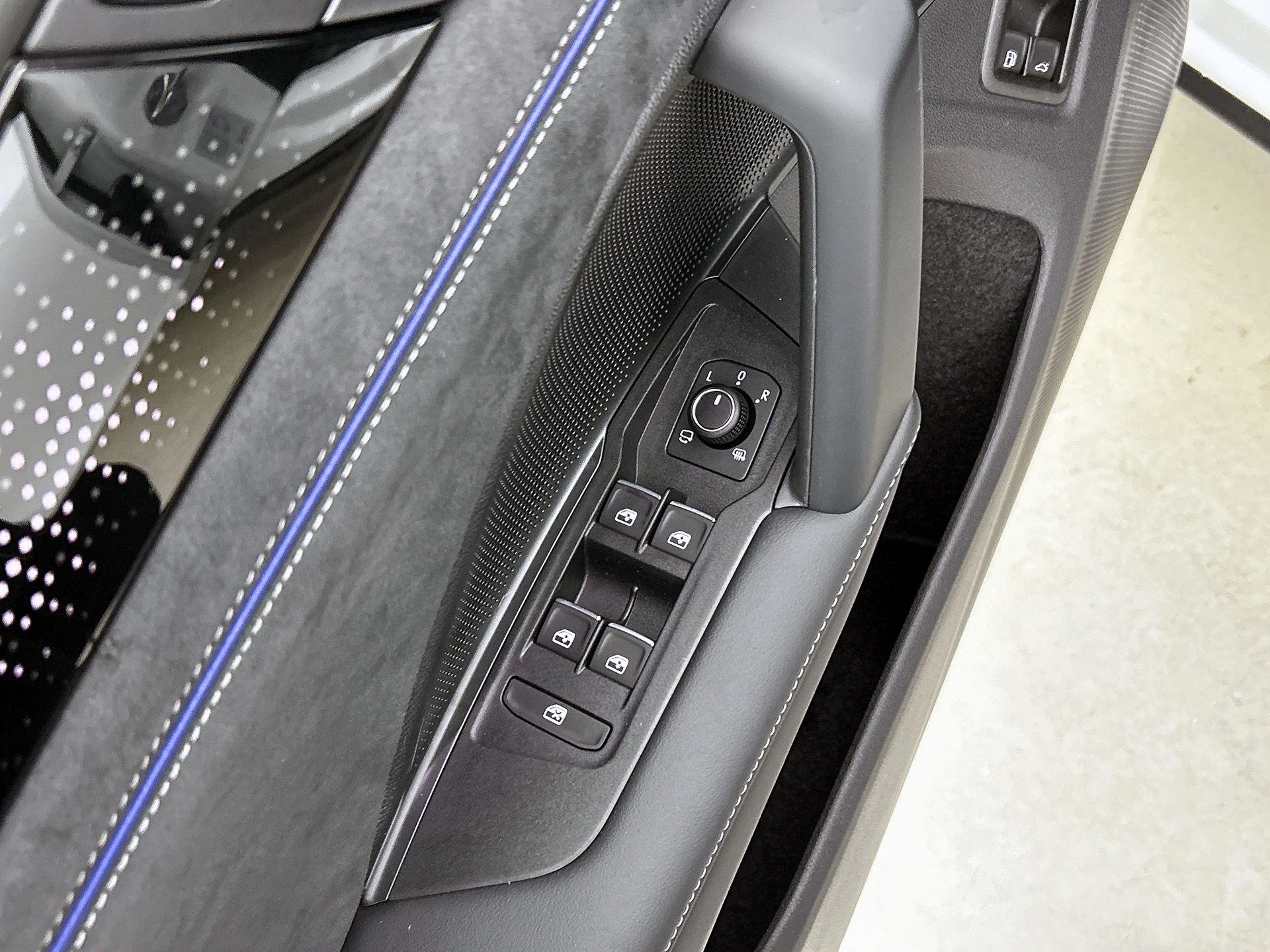 Volkswagen-Tiguan-image-29