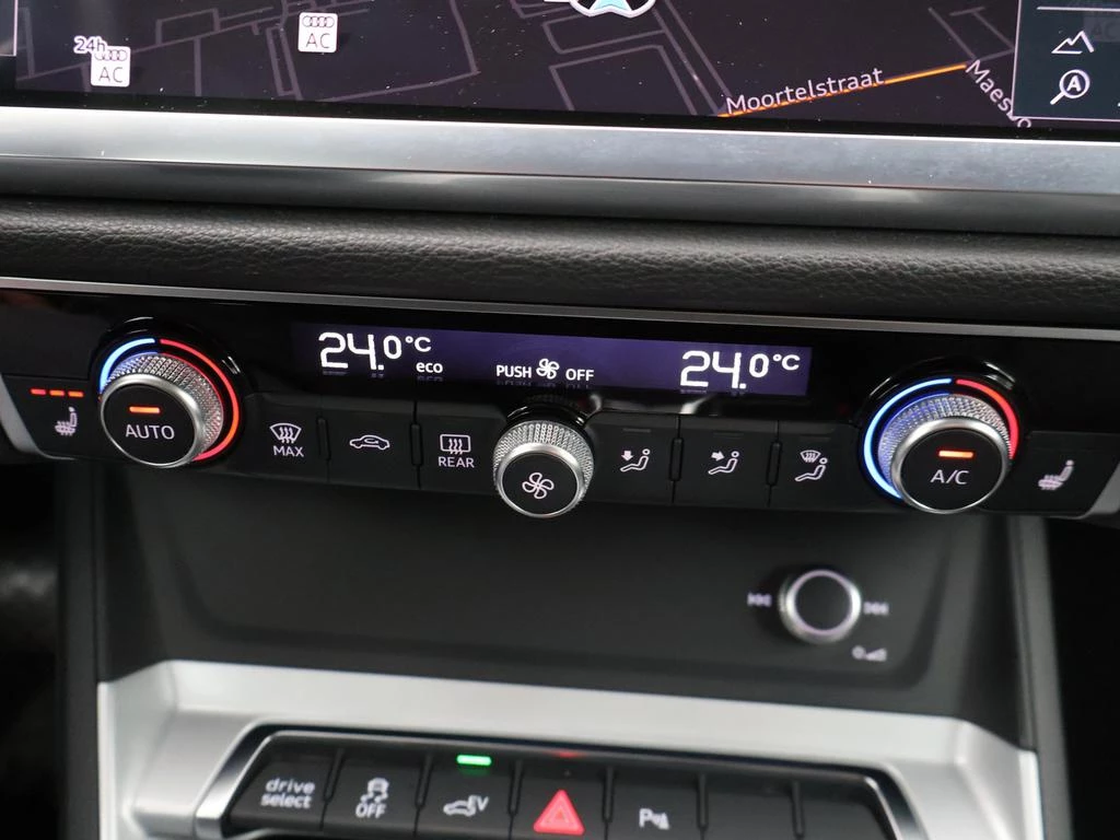 Audi Q3 PHEV Audi Q3 PHEV Attraction 45TFSIe 245PK *AUTOMAAT*LEDER*NAVI*PDC*CRUISE*VIRTUAL COCKPIT*...*